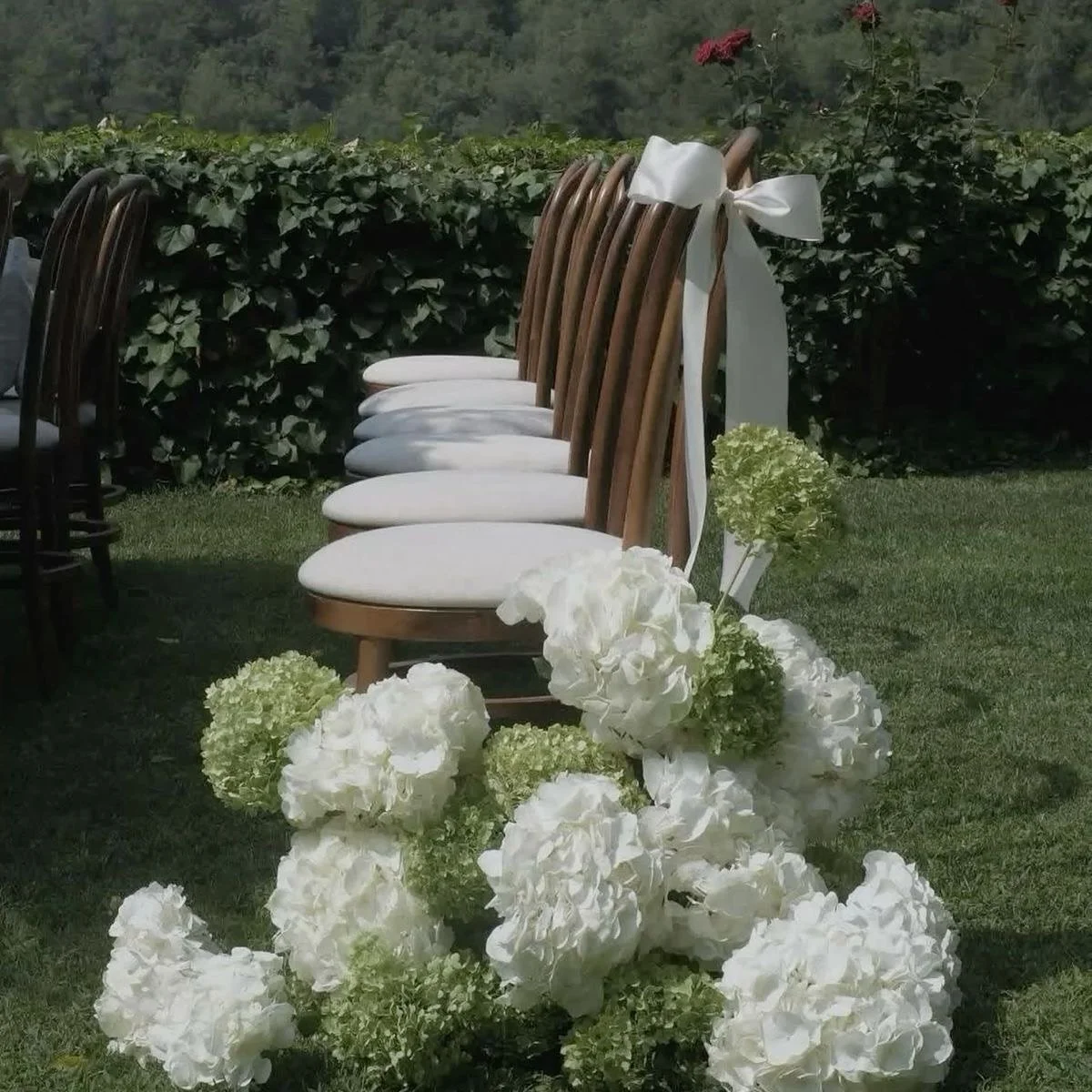 When the venue is as beautiful as this, the content creates itself 🌿 - Booking 25/26/27 

#inspo #pintrest #wedding #bridesmaids #bridetobe #weddingplanners #content #contentcreator #weddingcontentcreator #uk #destination #london #cheshire #2026brid