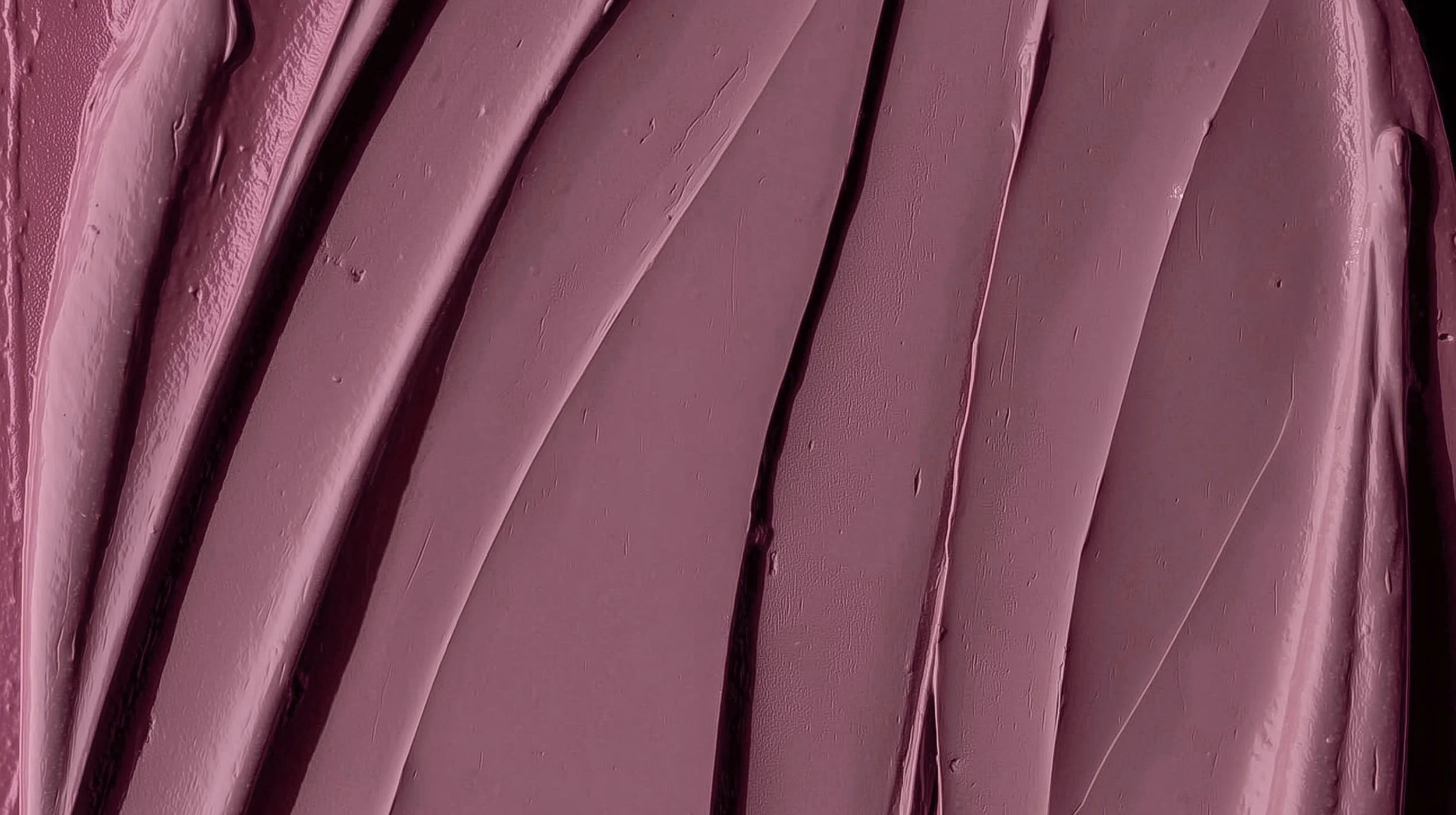 Lip gloss and matte texture visuals for cosmetics campaign