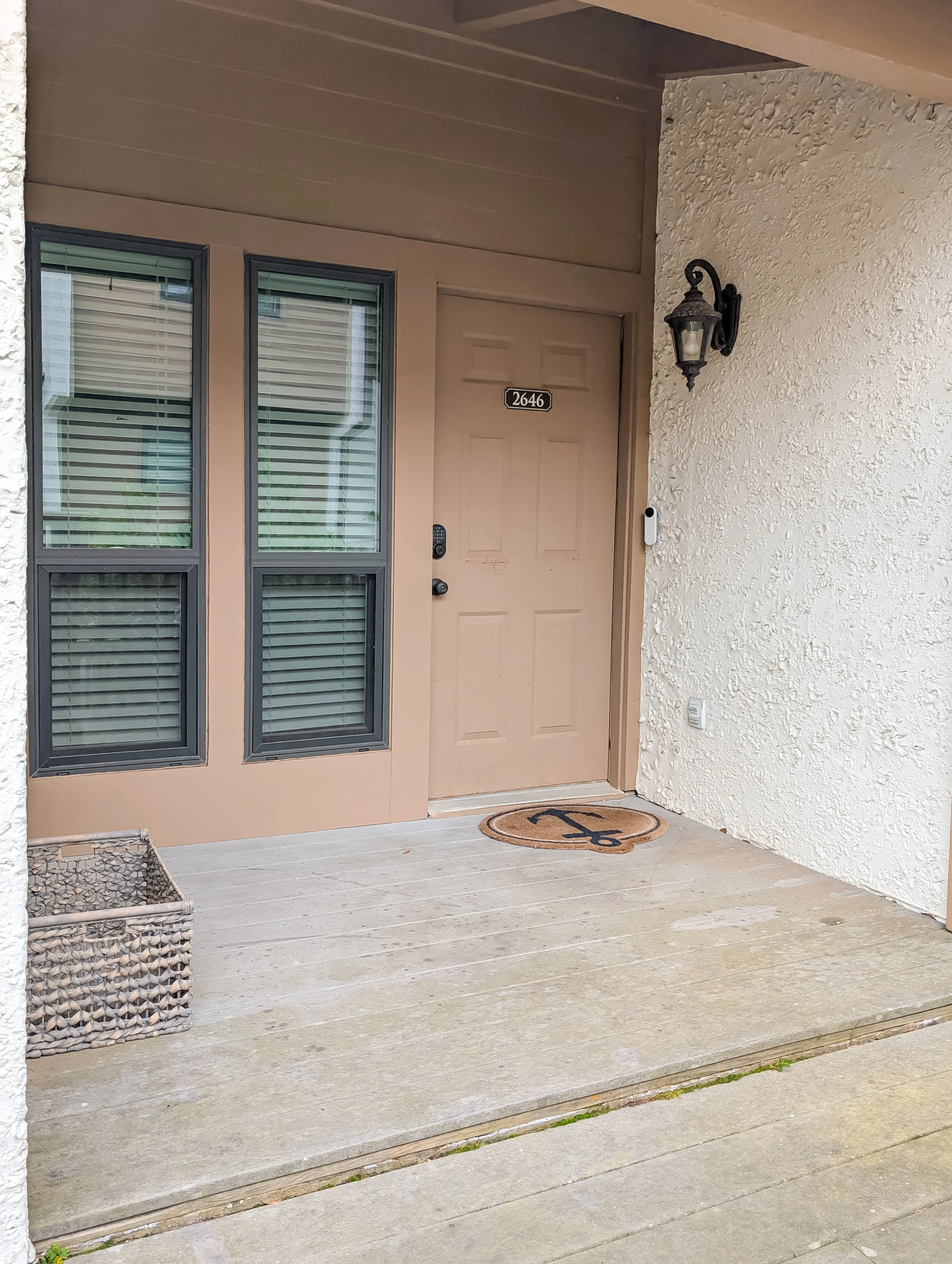 amelia-island-salty-rabbit-entry-10.jpg