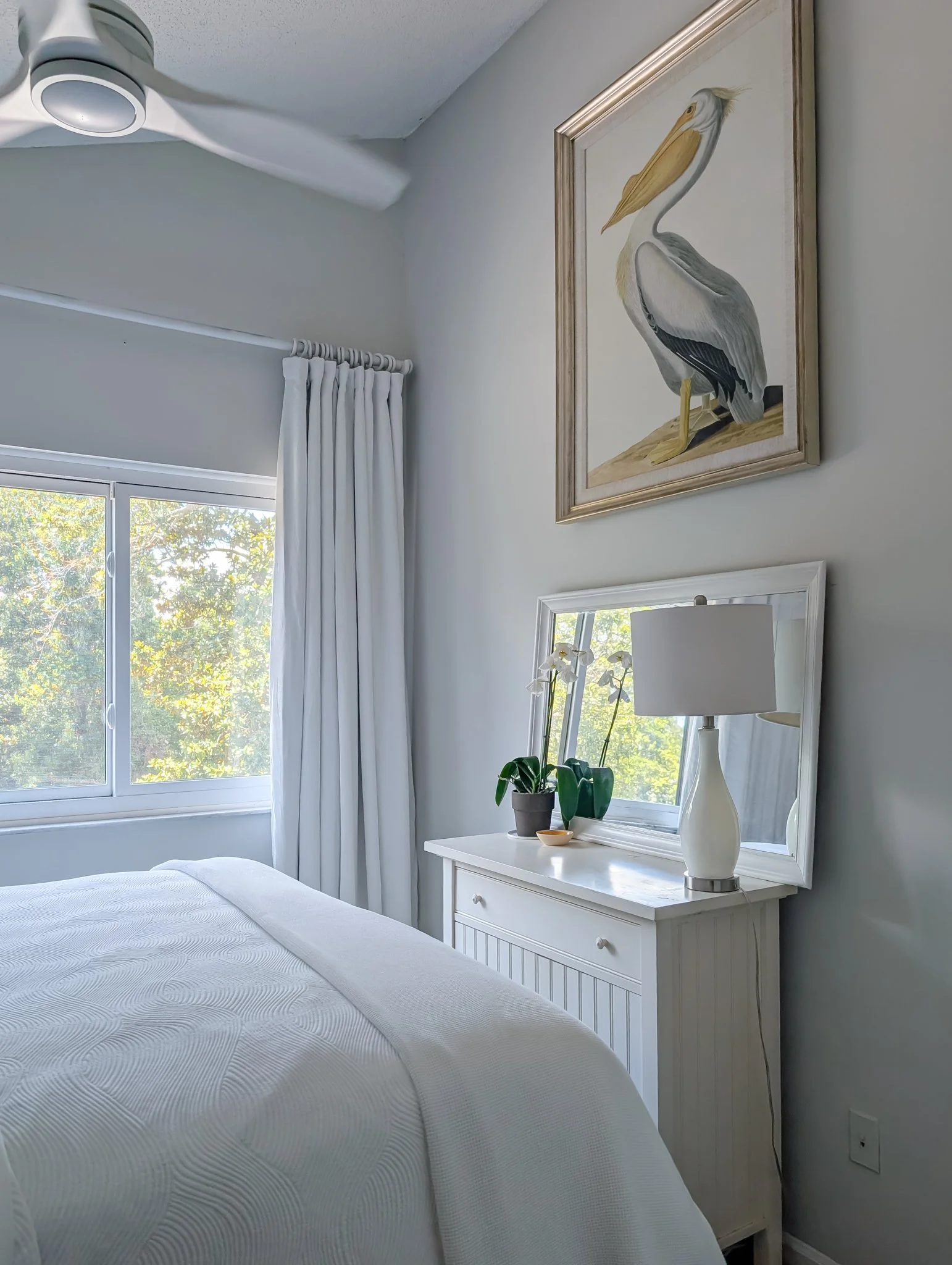 amelia-island-salty-rabbit-bedroom-upstairs-queen-03.jpg