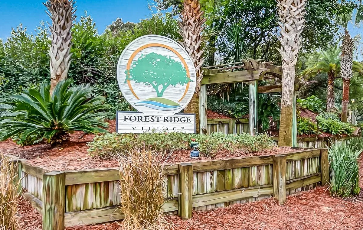 amelia-island-salty-rabbit-exterior-sign-01.jpg