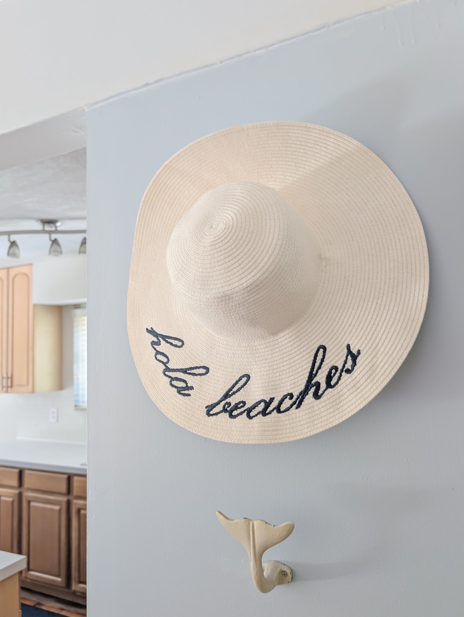 amelia-island-salty-rabbit-entry-04.jpg