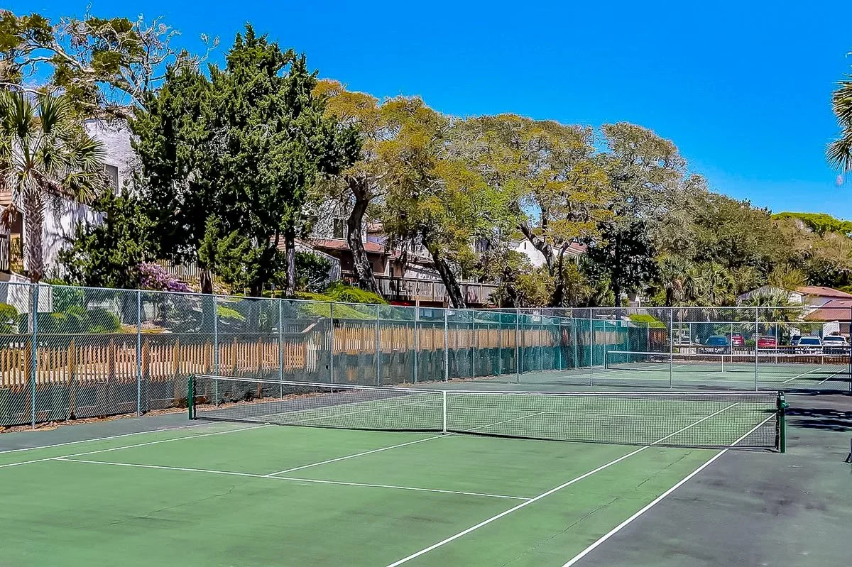 amelia-island-salty-rabbit-exterior-tenniscourt-02.jpg