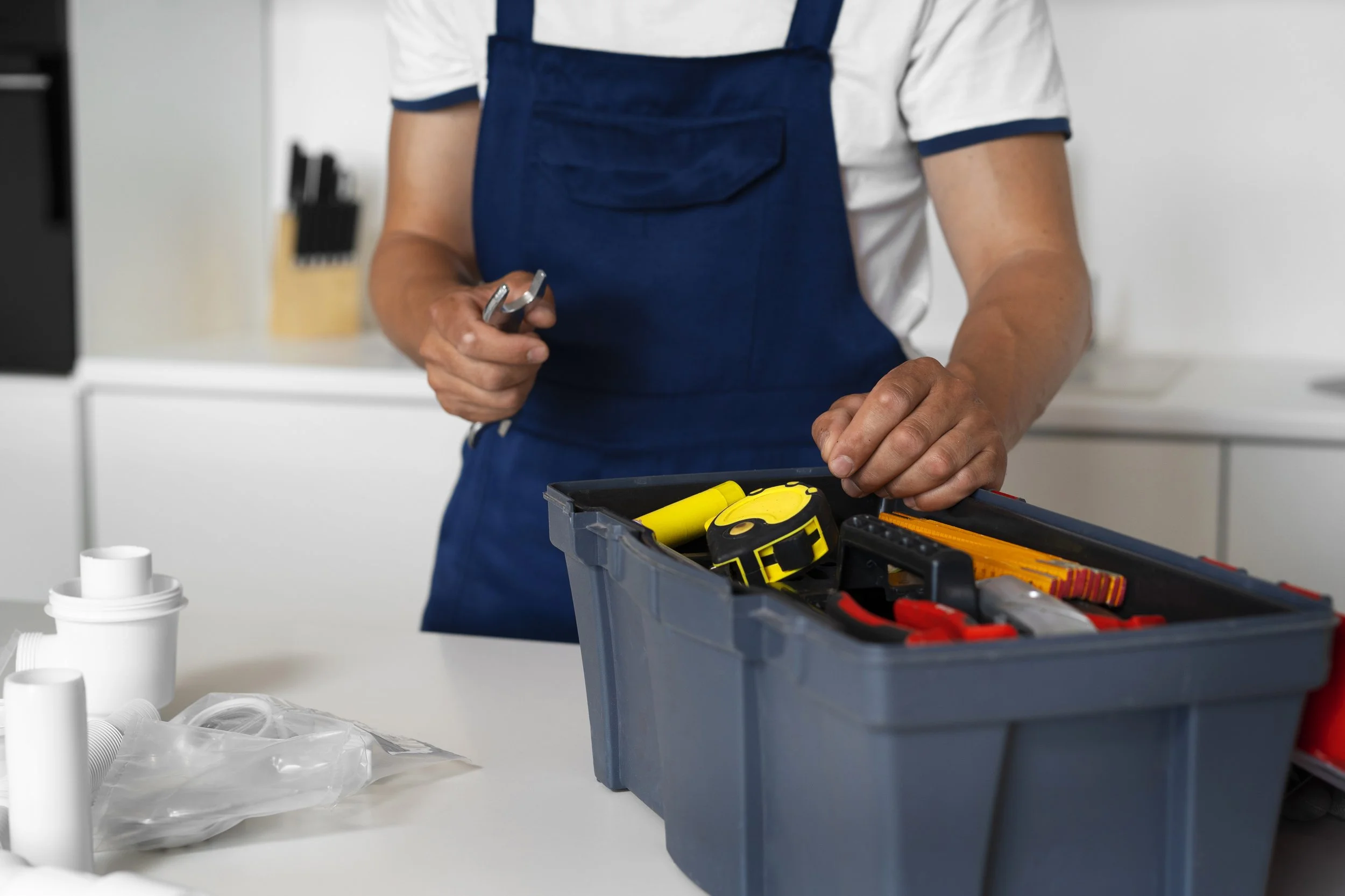 plumbing-professional-doing-his-job.jpg