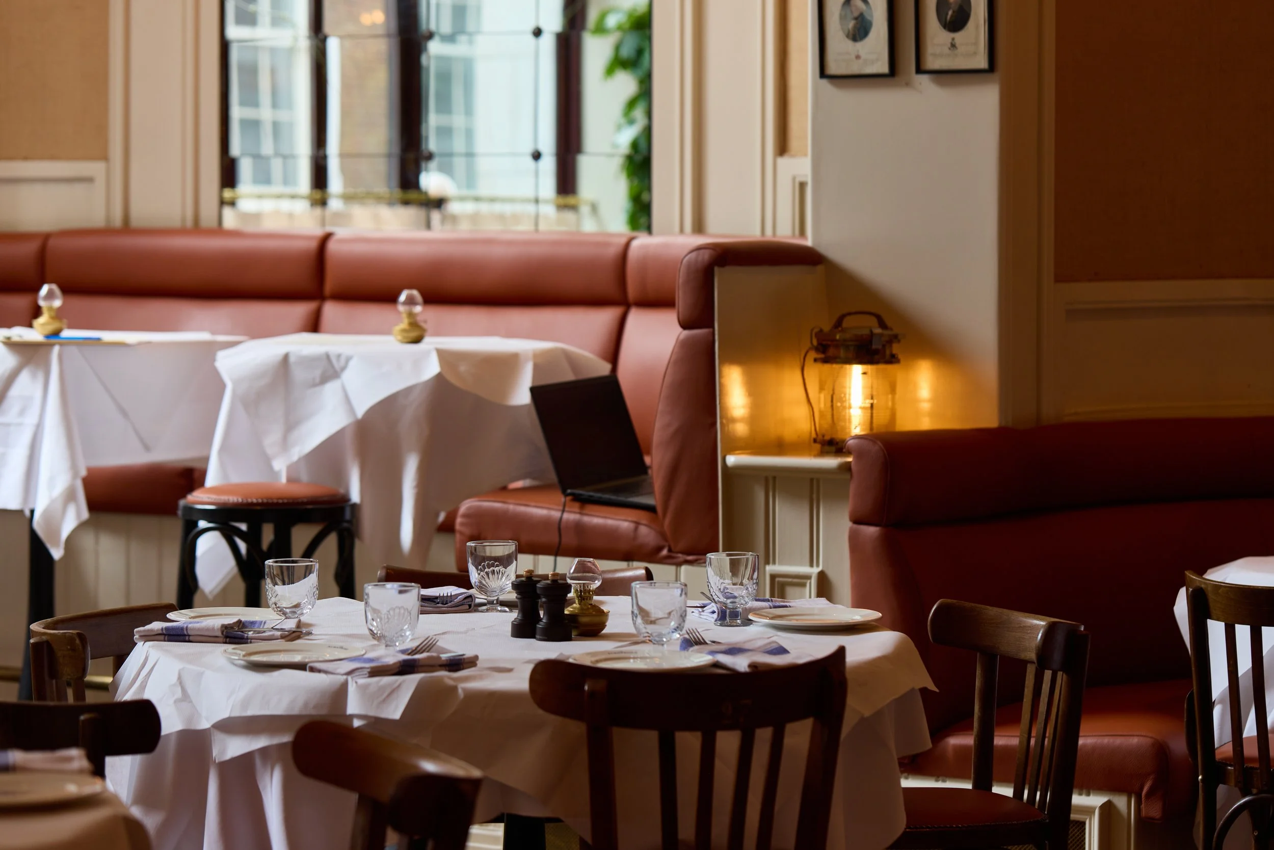 The_Albatross_Pub_Interior_Tables.jpg