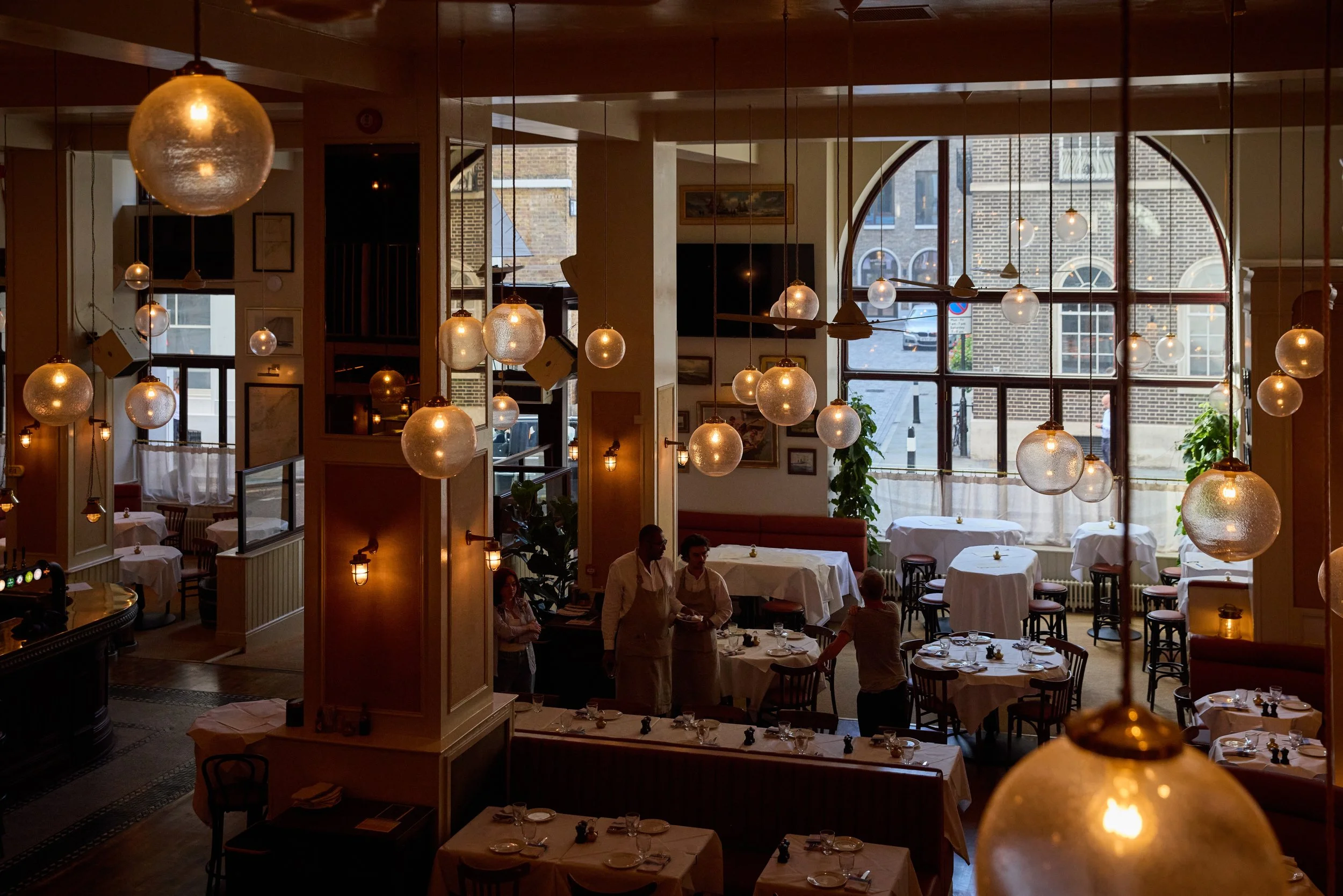 MAIN DINING ROOM (1).jpg