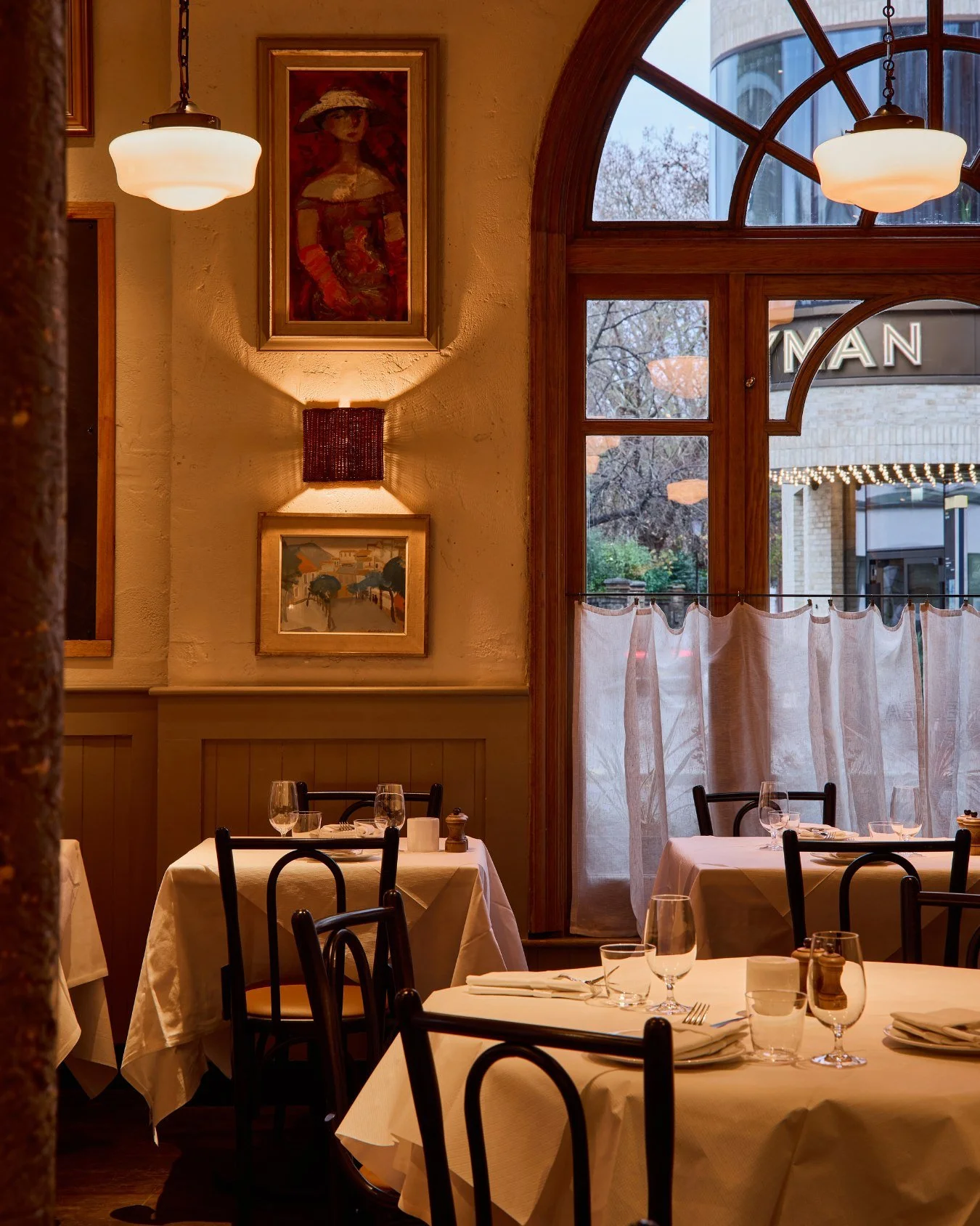 Chelsea_Grill_London_Restaurants_Chelsea_Grill_Tables.jpg