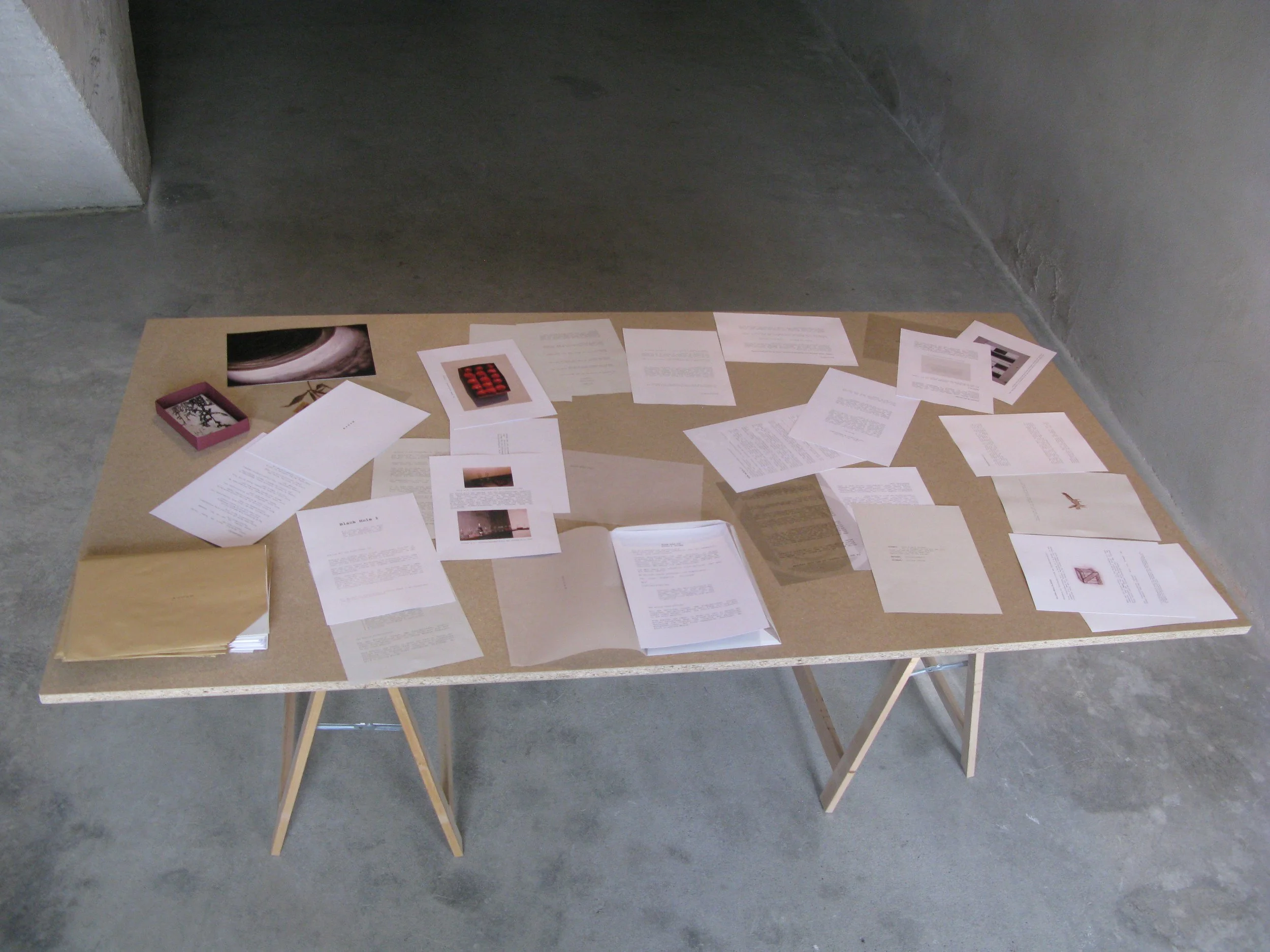 Bôite - text installation (MA thesis)