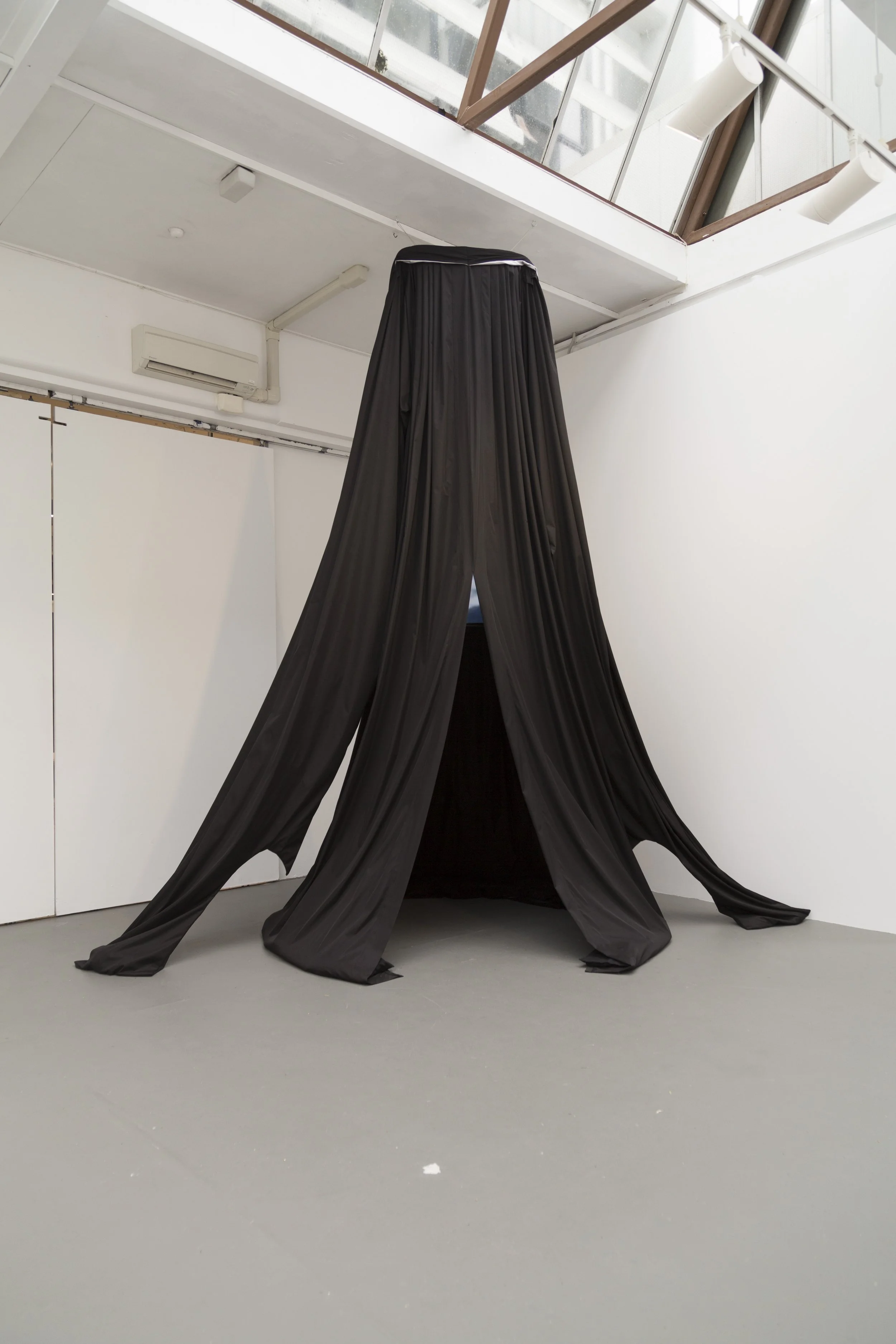 Unter den Talaren (Cloak and Dagger...) - installation view