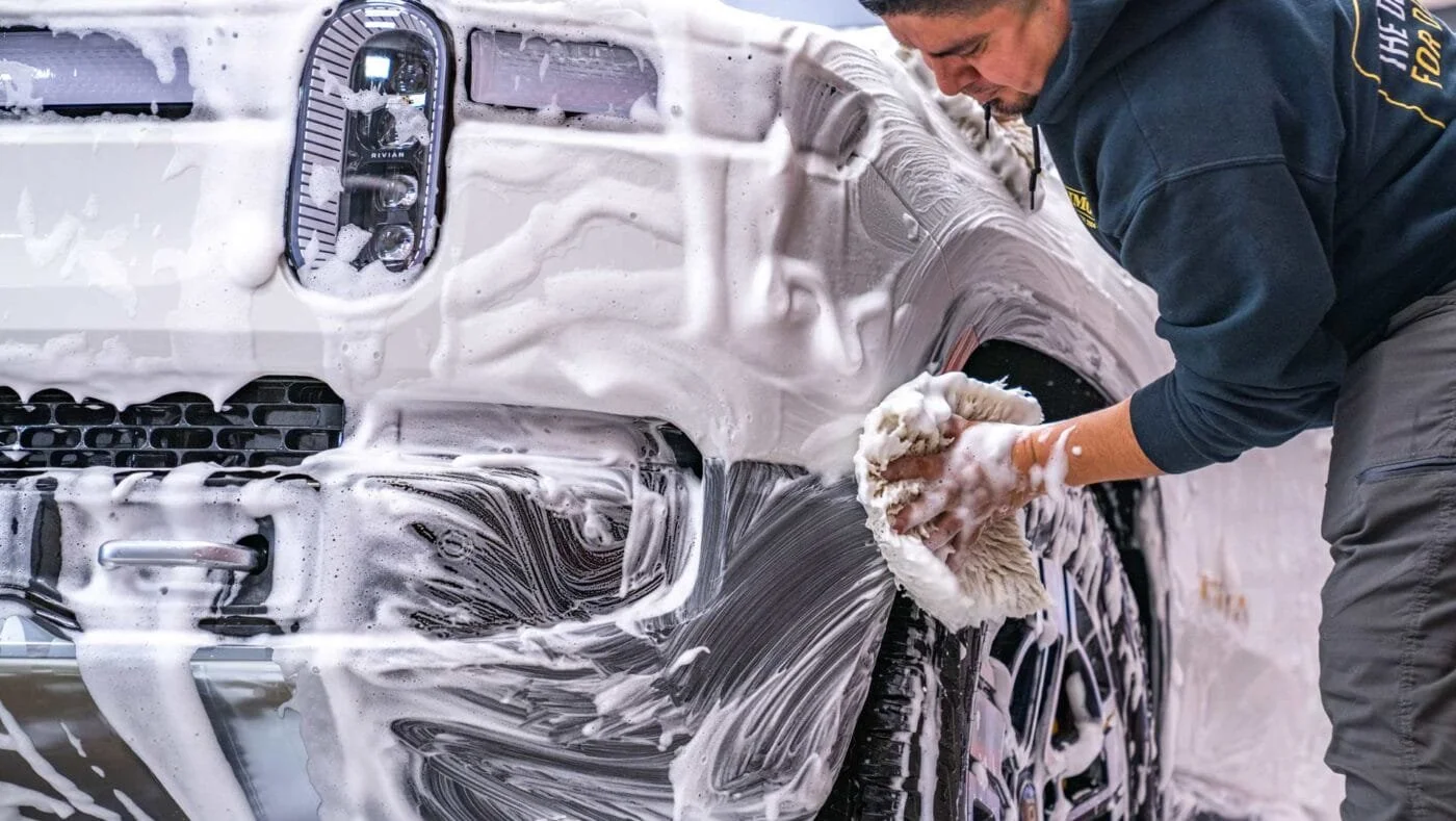 The Professional’s Secret: Why Your Wash Mitt Should Be the Last Thing to Touch Your Paint