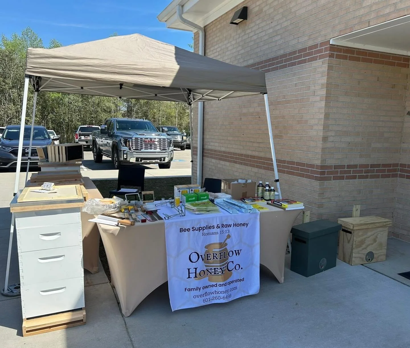 Another beginners course in the books! 

A great big thanks to Pearl River County Beekeepers Association for inviting us! 
We&rsquo;re grateful for the opportunity to set up our equipment and supplies and even more grateful for all the new friends we