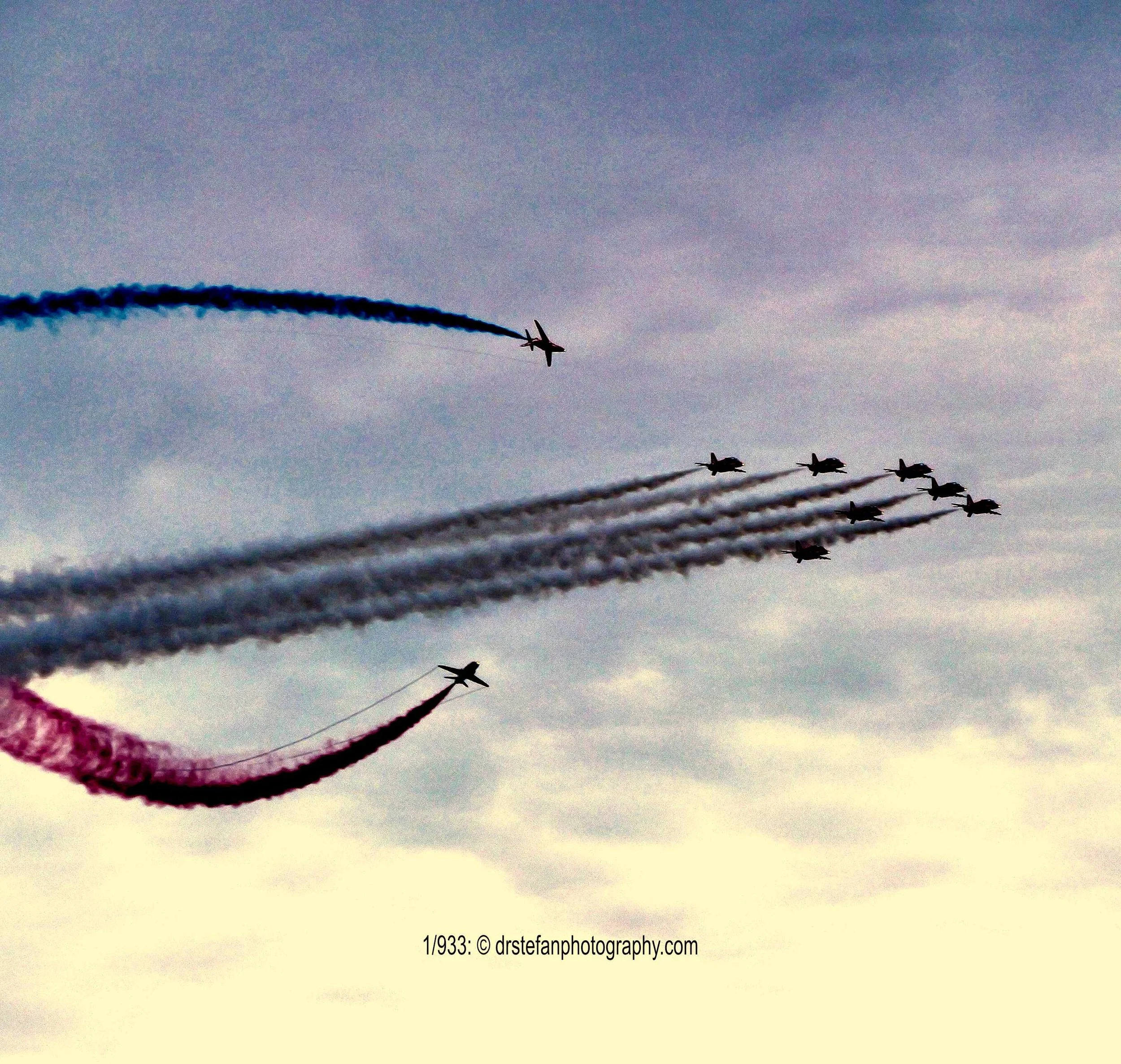 Aerial display 1/933