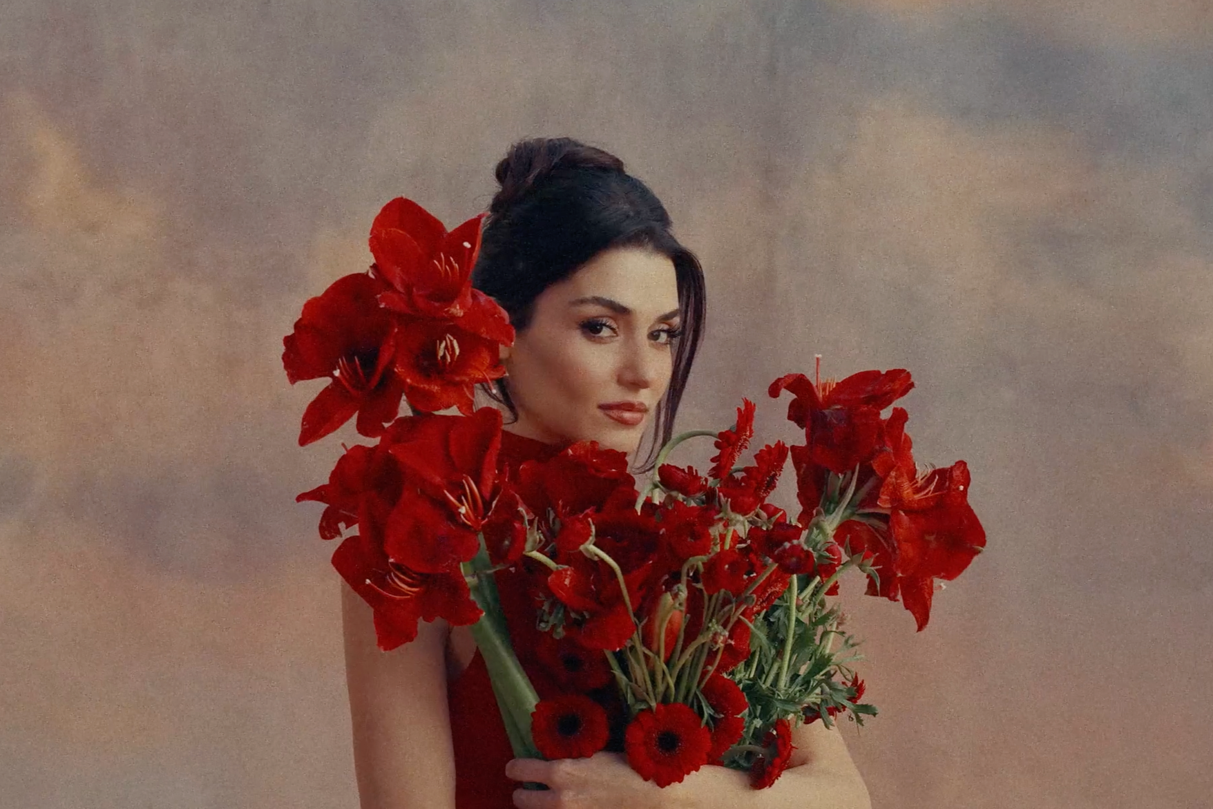 Flormar x Hande Erçel