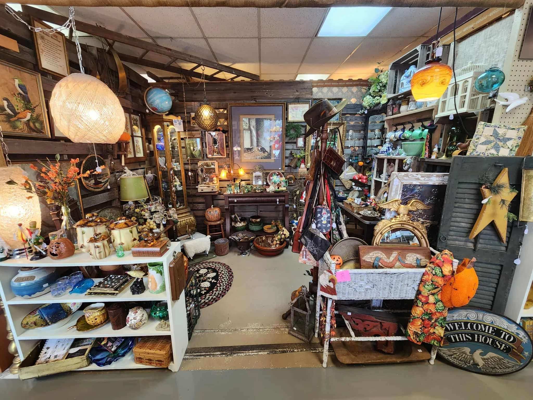 antique store near me, antiques, vintage, collectibles, home decor, antique dealers, vintage clothing, antique lamps, antique mall, antique tools, antique stores near me, antique store morgantown pa, antique shops, morgantown antiques, local antique