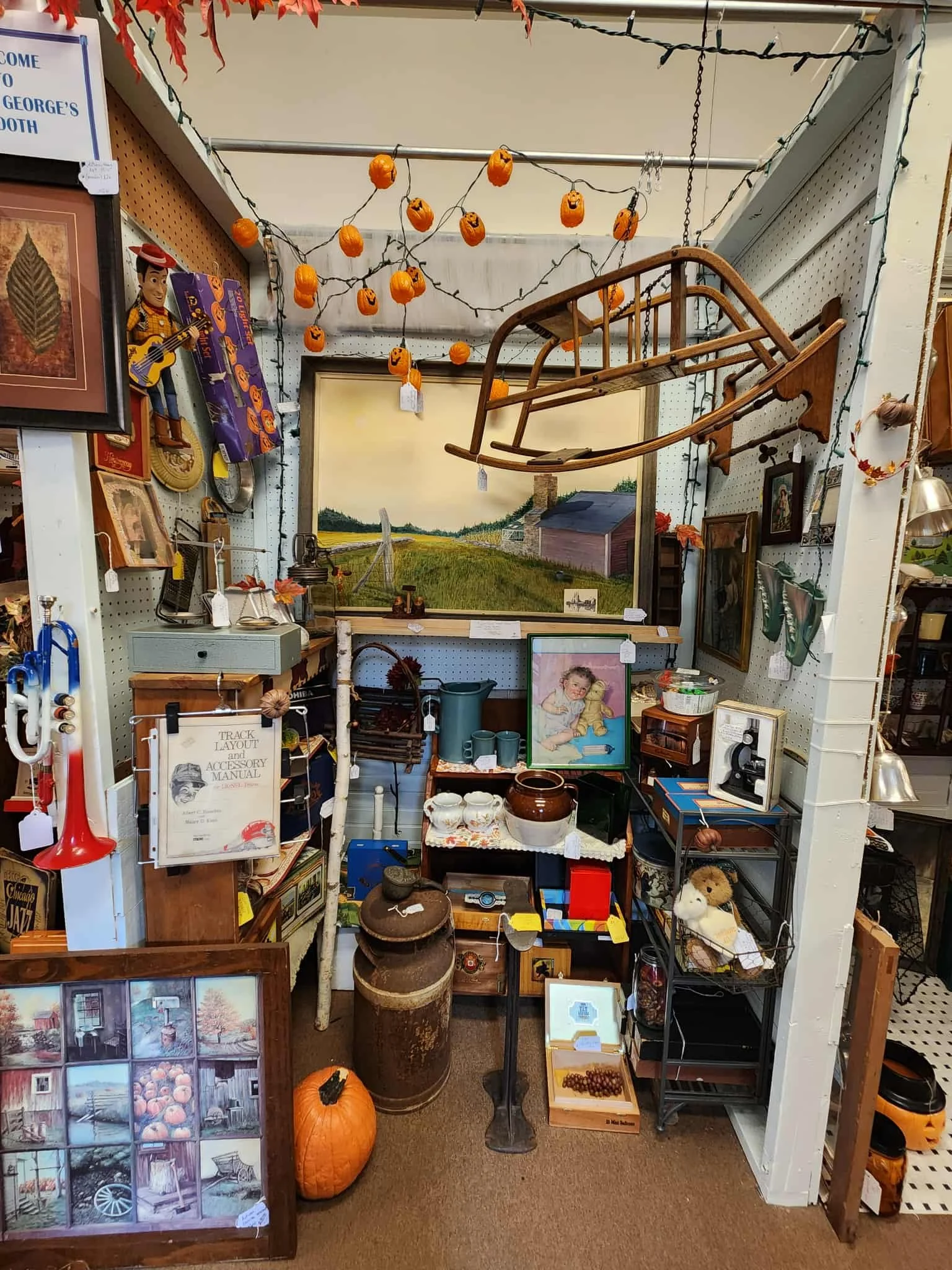 antique store near me, antiques, vintage, collectibles, home decor, antique dealers, vintage clothing, antique lamps, antique mall, antique tools, antique stores near me, antique store morgantown pa, antique shops, morgantown antiques, local antique