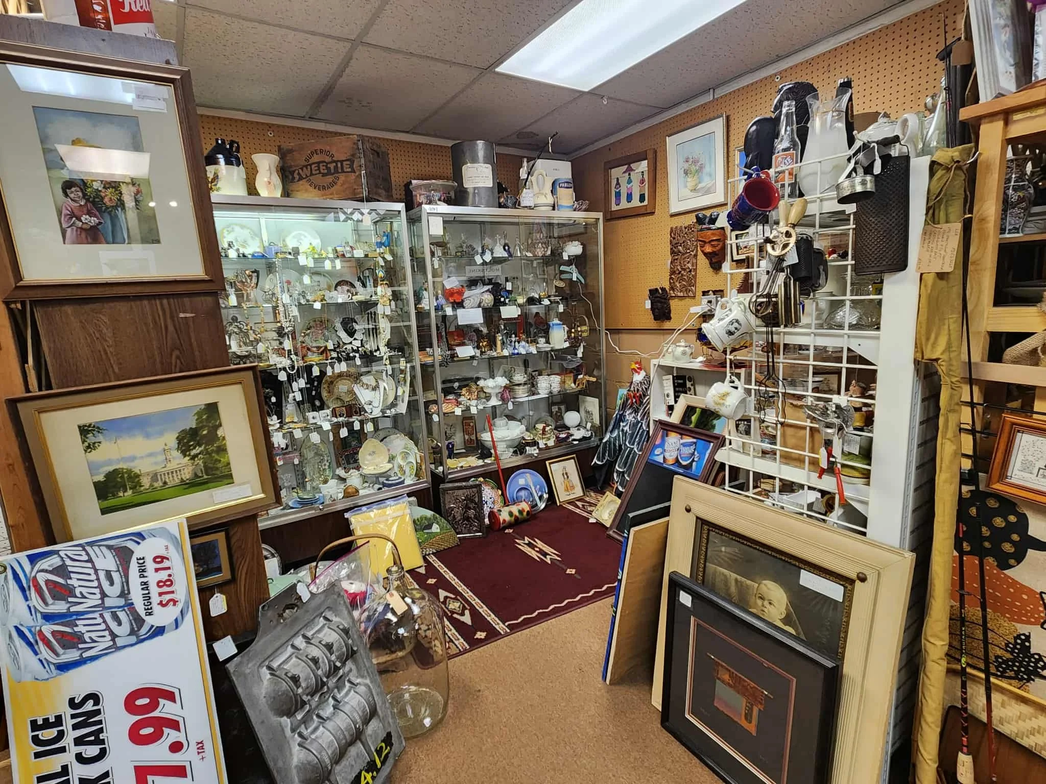 antique store near me, antiques, vintage, collectibles, home decor, antique dealers, vintage clothing, antique lamps, antique mall, antique tools, antique stores near me, antique store morgantown pa, antique shops, morgantown antiques, local antique