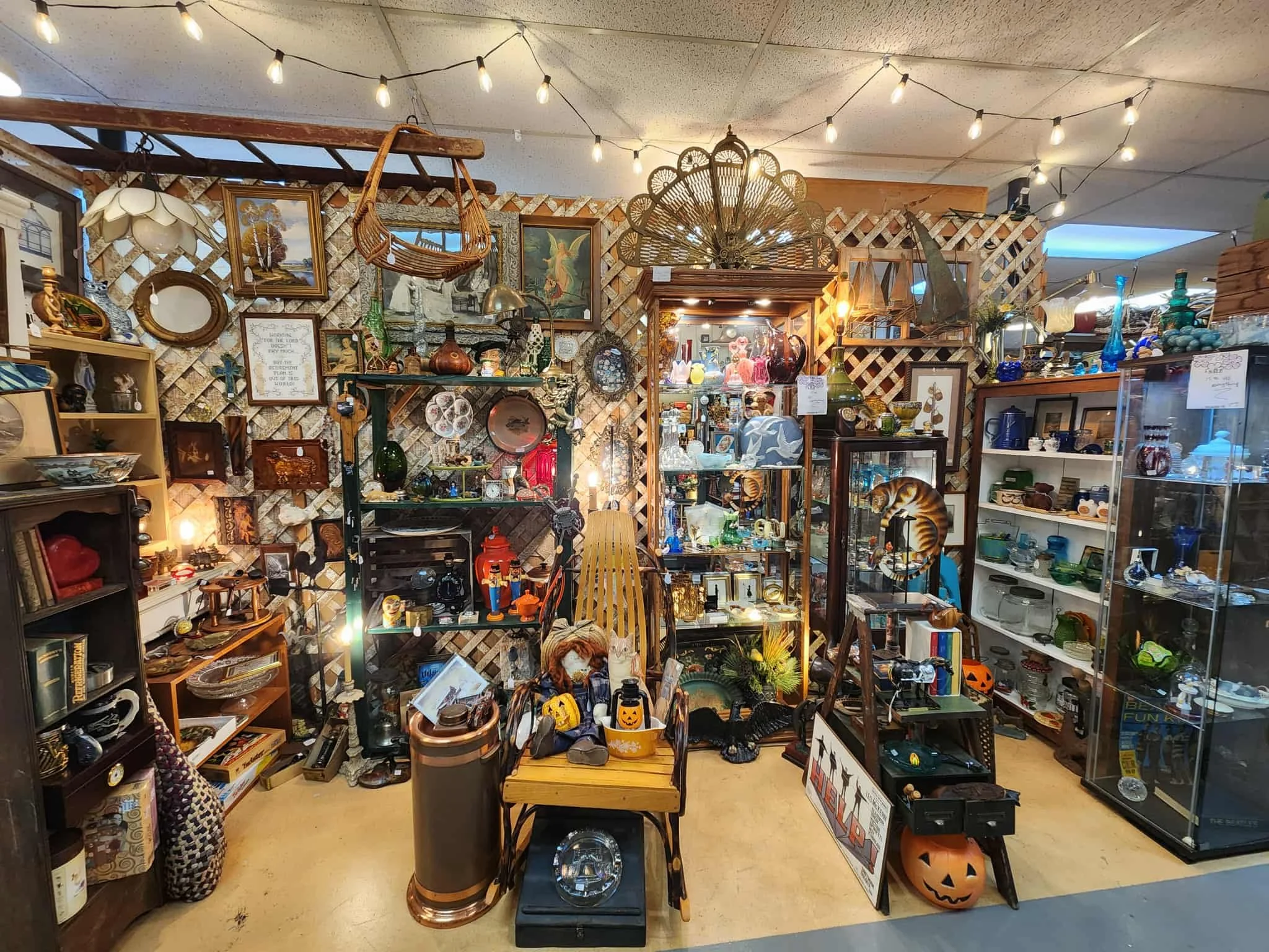 antique store near me, antiques, vintage, collectibles, home decor, antique dealers, vintage clothing, antique lamps, antique mall, antique tools, antique stores near me, antique store morgantown pa, antique shops, morgantown antiques, local antique