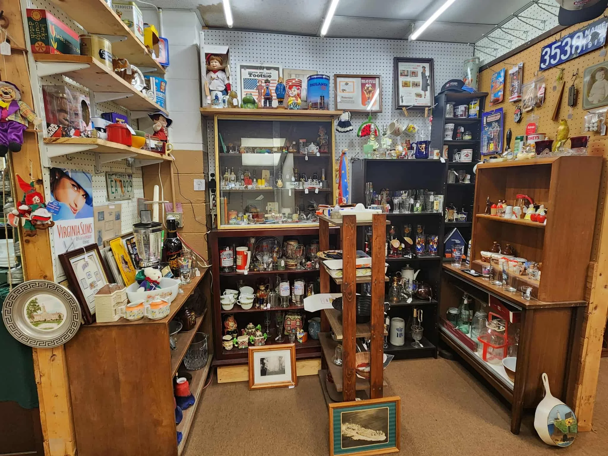 antique store near me, antiques, vintage, collectibles, home decor, antique dealers, vintage clothing, antique lamps, antique mall, antique tools, antique stores near me, antique store morgantown pa, antique shops, morgantown antiques, local antique