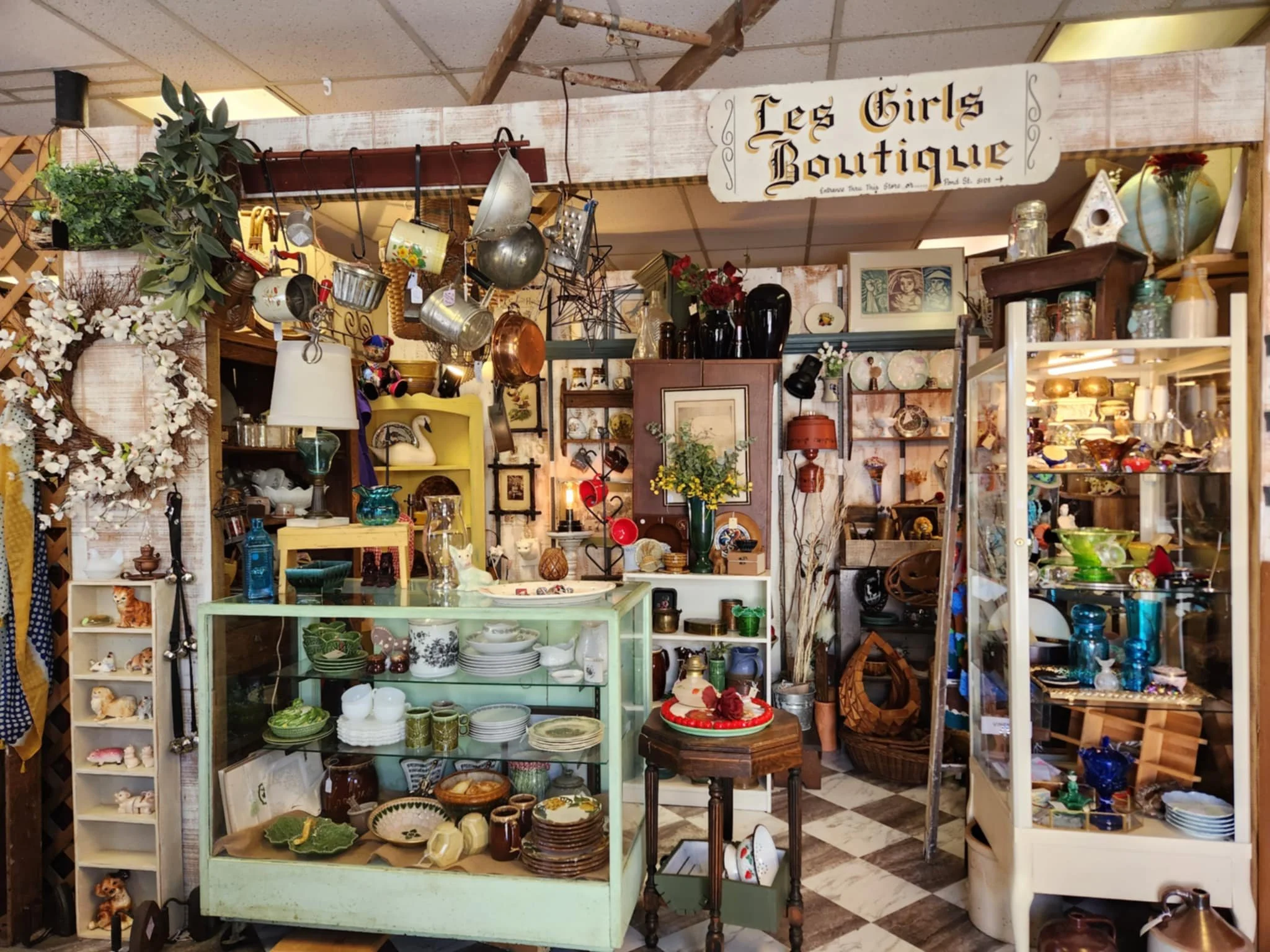 antique store near me, antiques, vintage, collectibles, home decor, antique dealers, vintage clothing, antique lamps, antique mall, antique tools, antique stores near me, antique store morgantown pa, antique shops, morgantown antiques, local antique