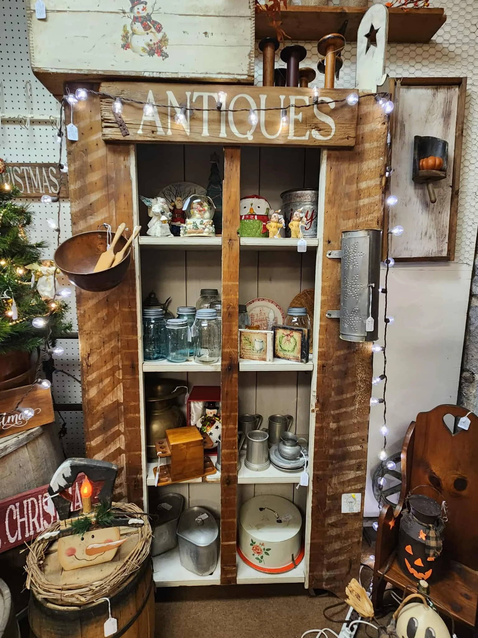 antique store near me, antiques, vintage, collectibles, home decor, antique dealers, vintage clothing, antique lamps, antique mall, antique tools, antique stores near me, antique store morgantown pa, antique shops, morgantown antiques, local antique