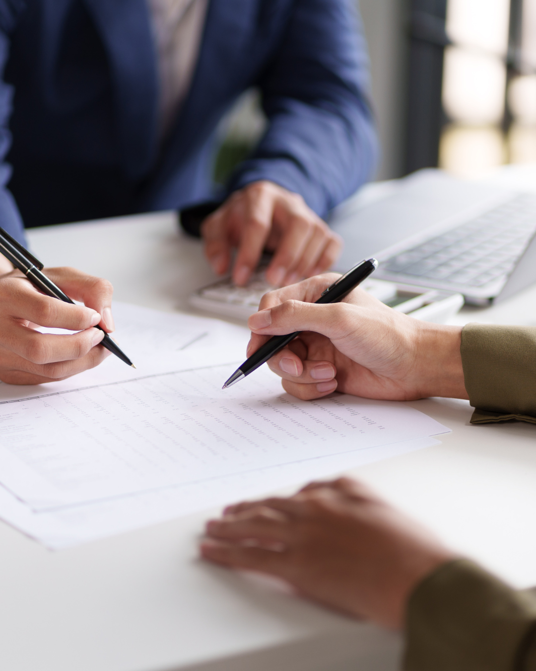 Is Now a Good Time to Lock in an Energy Contract? Key Factors Businesses Should Evaluate