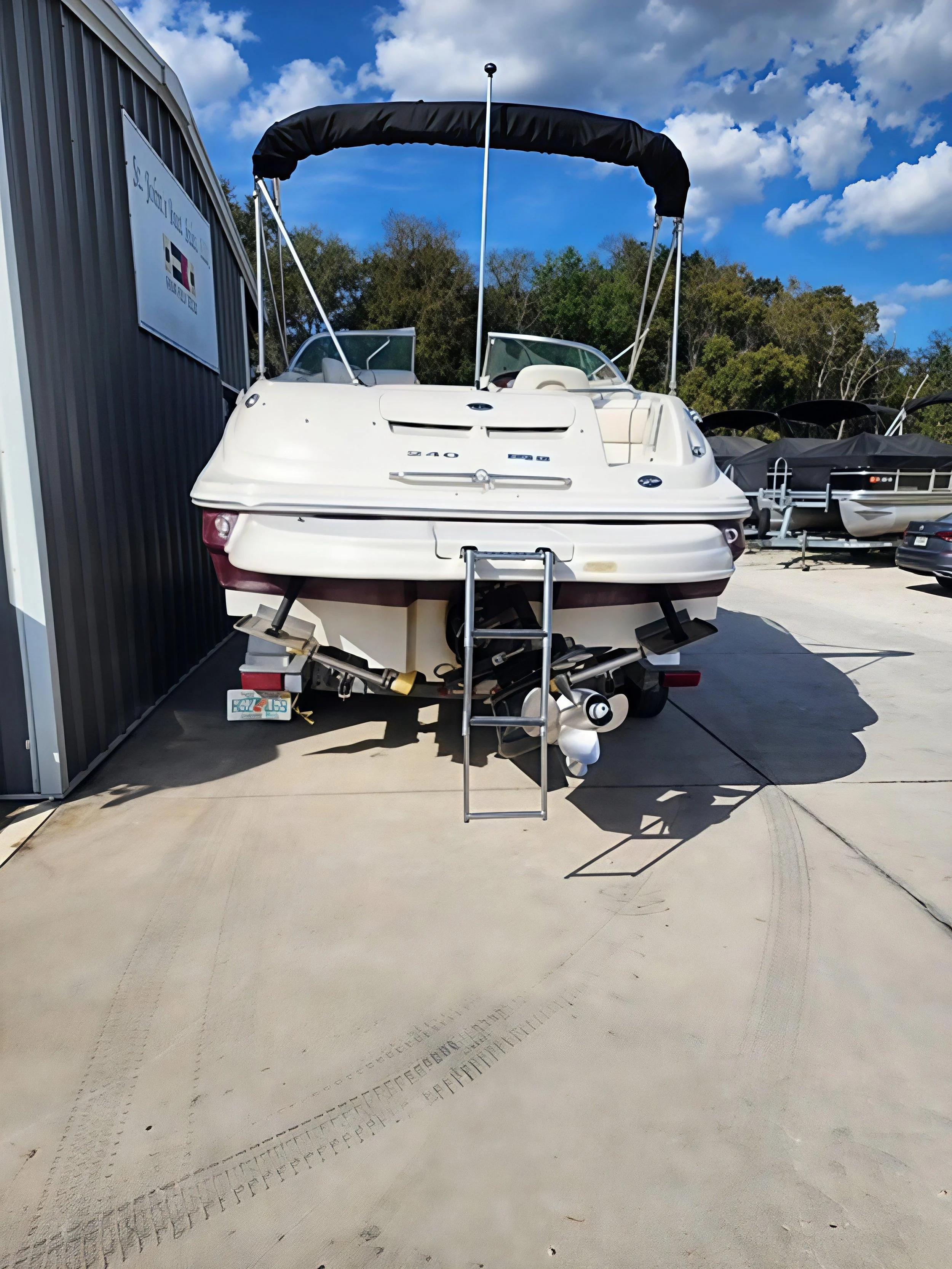 Searay.JPG