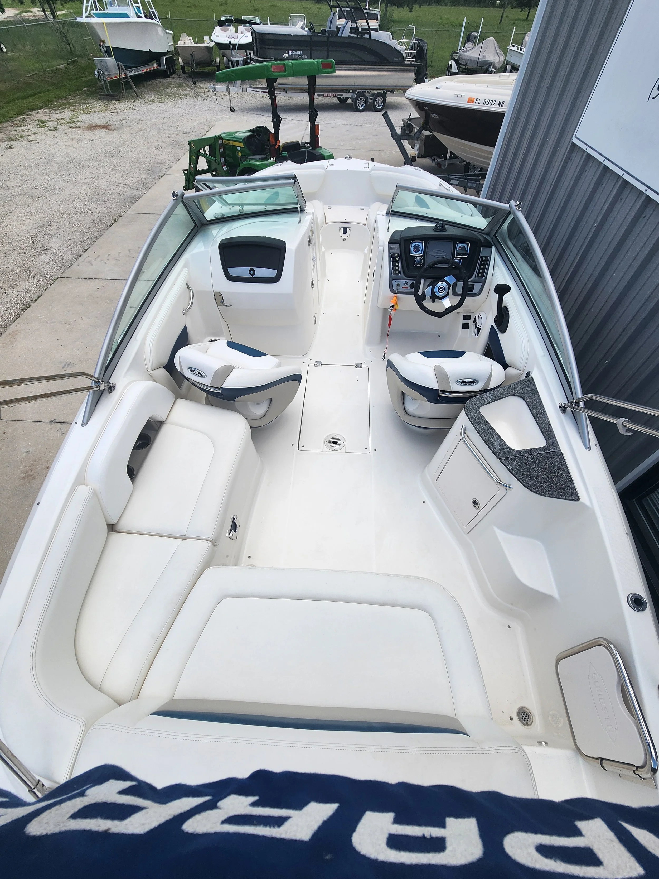 2008 Chaparral 8.jpg