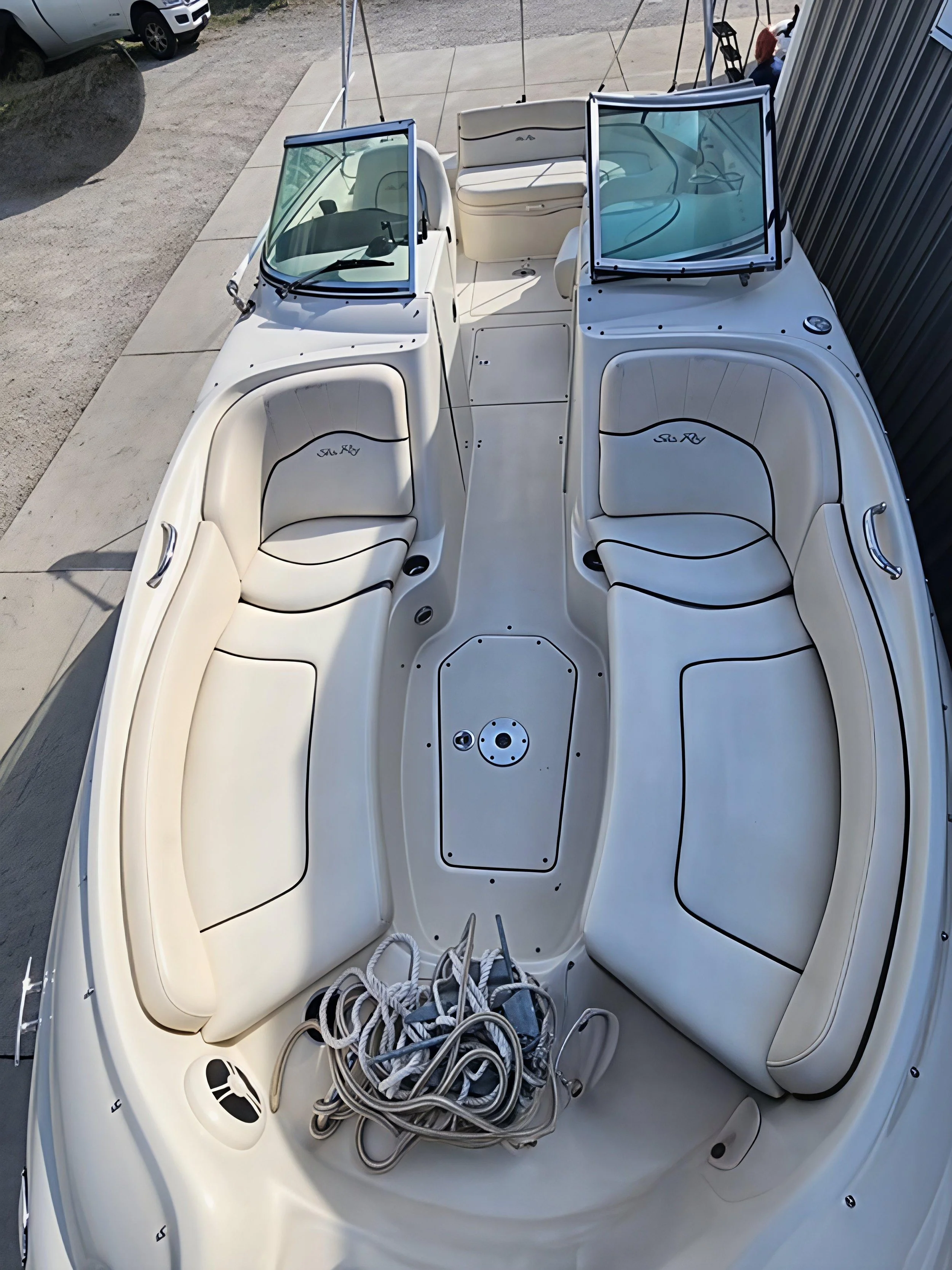 Sea ray 6.JPG