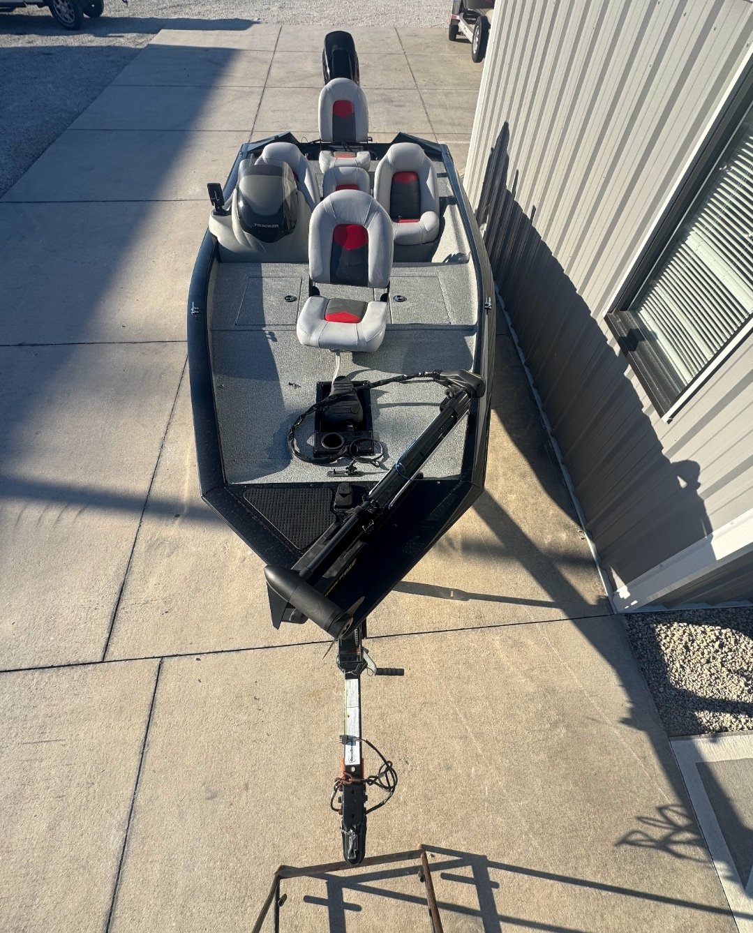 Tracker Pro 175 5.jpg