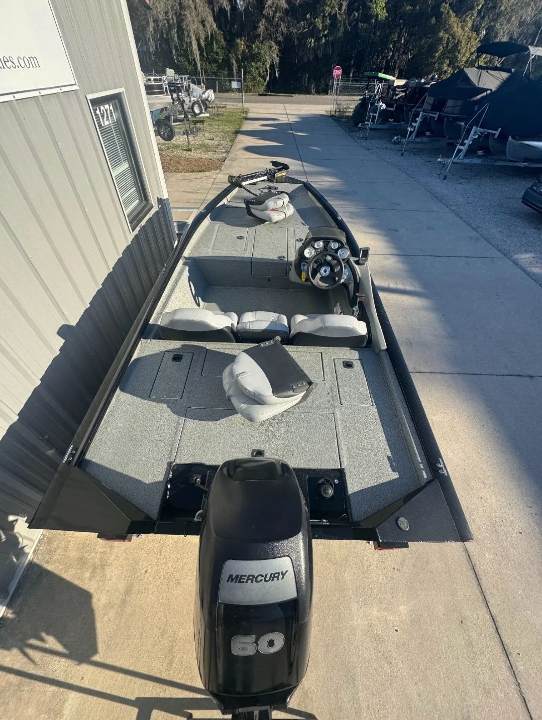 Tracker Pro 175 4.jpg