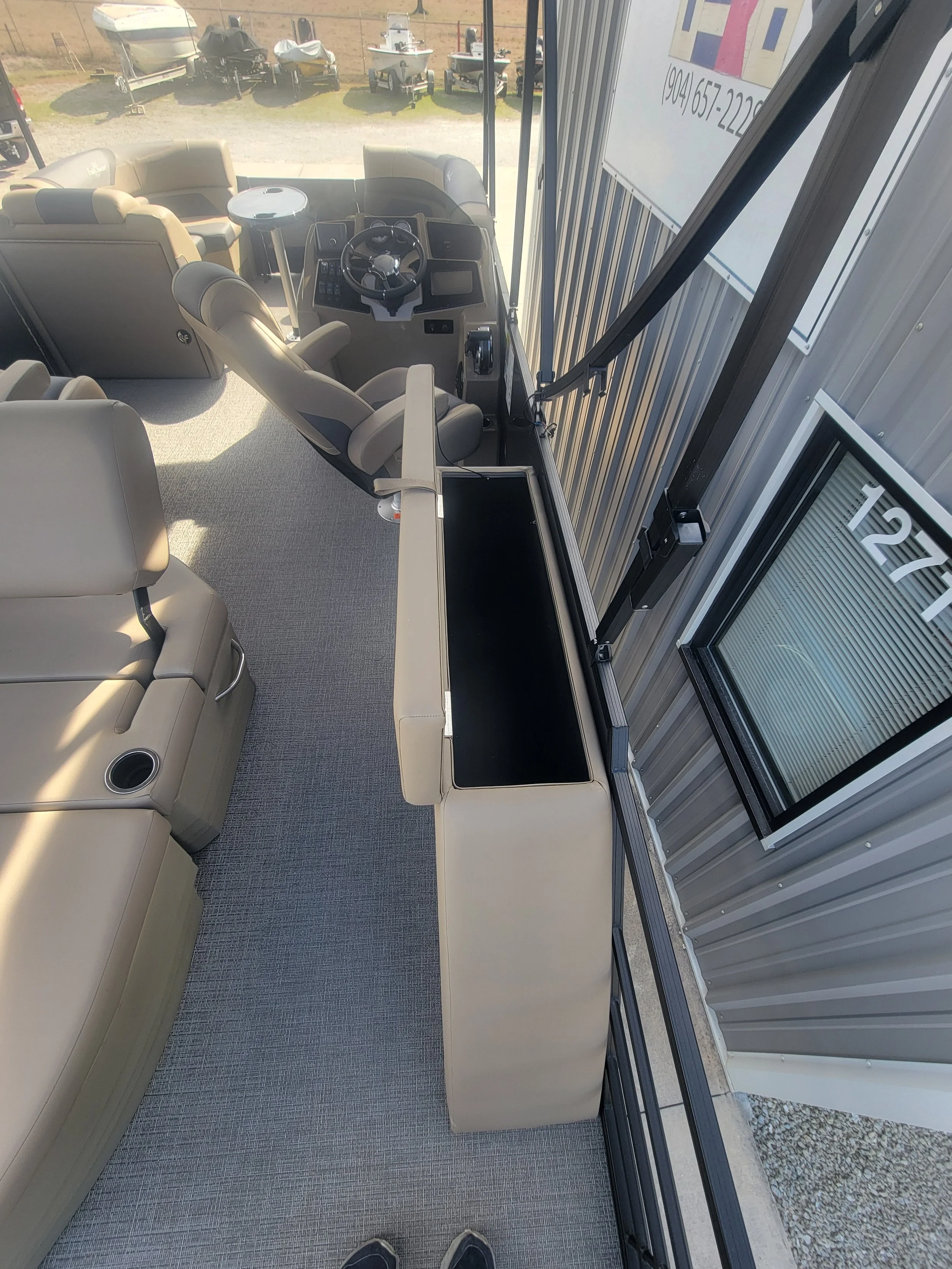 Sun Chaser Geneva Sport storage