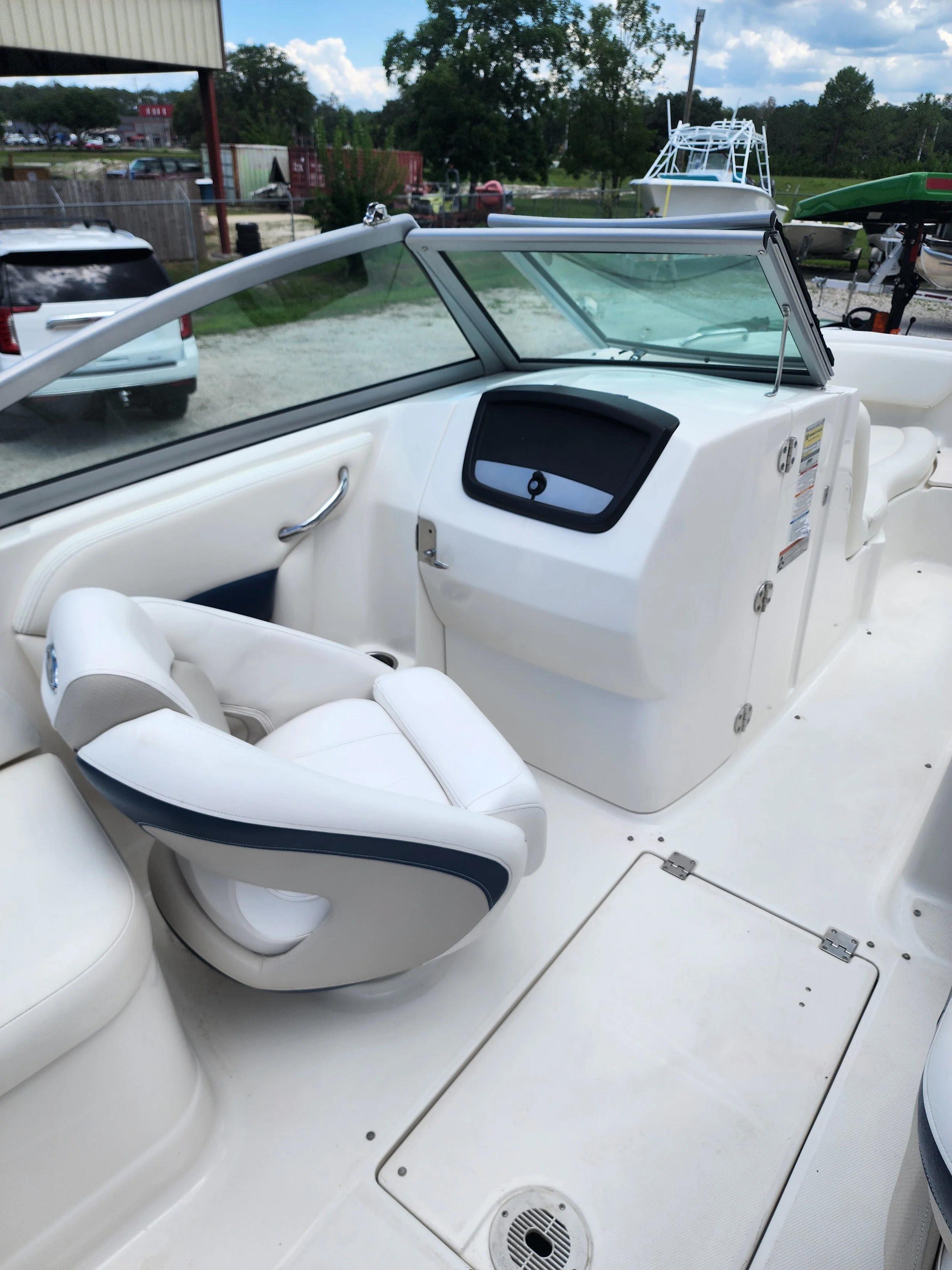 2008 Chaparral 3.jpg