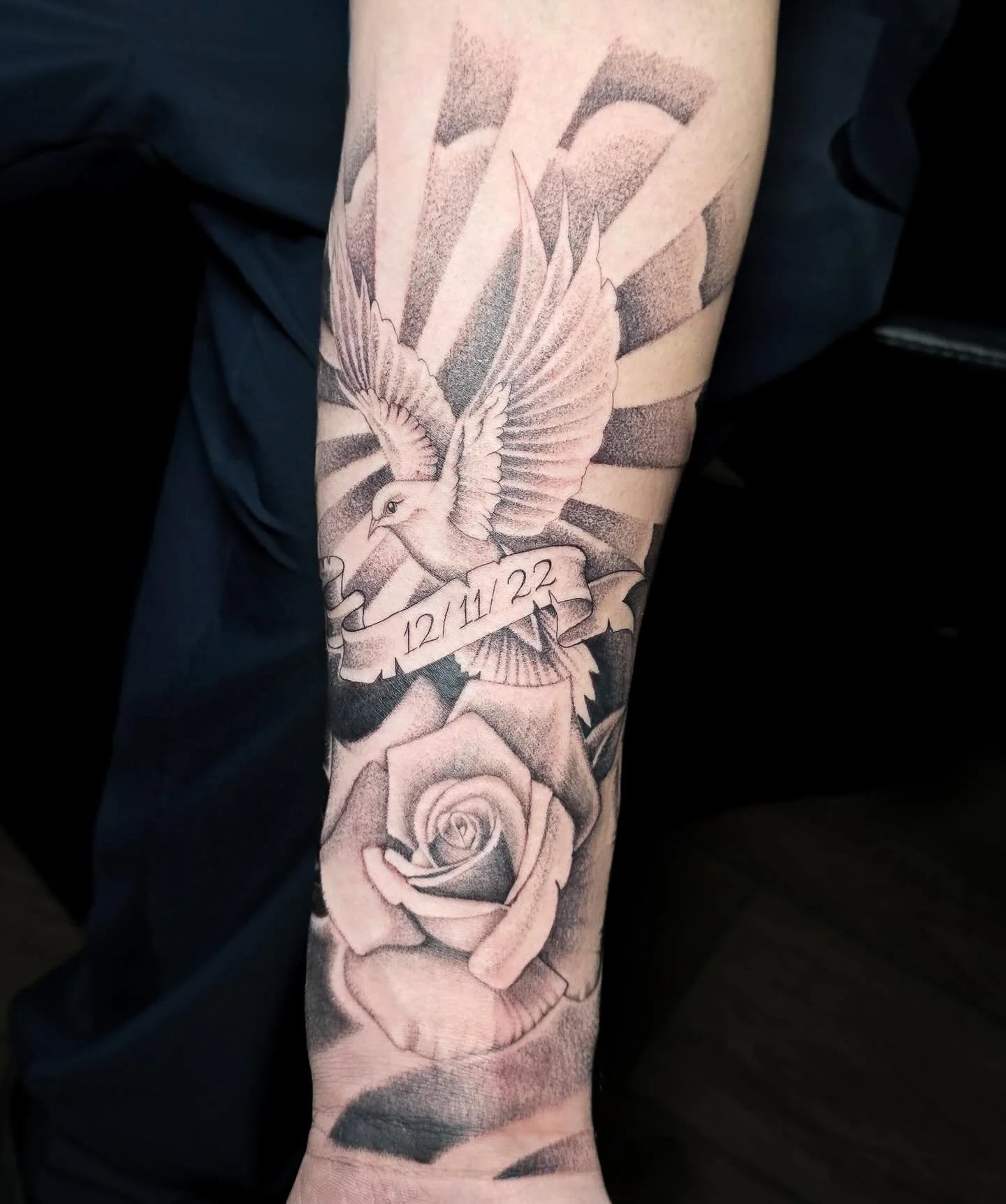 A tattoo in memory of a loved one🕊️
.
.
Tattoo Artist: @ambrosia_tattoos 
.
.
Lagrange, GA