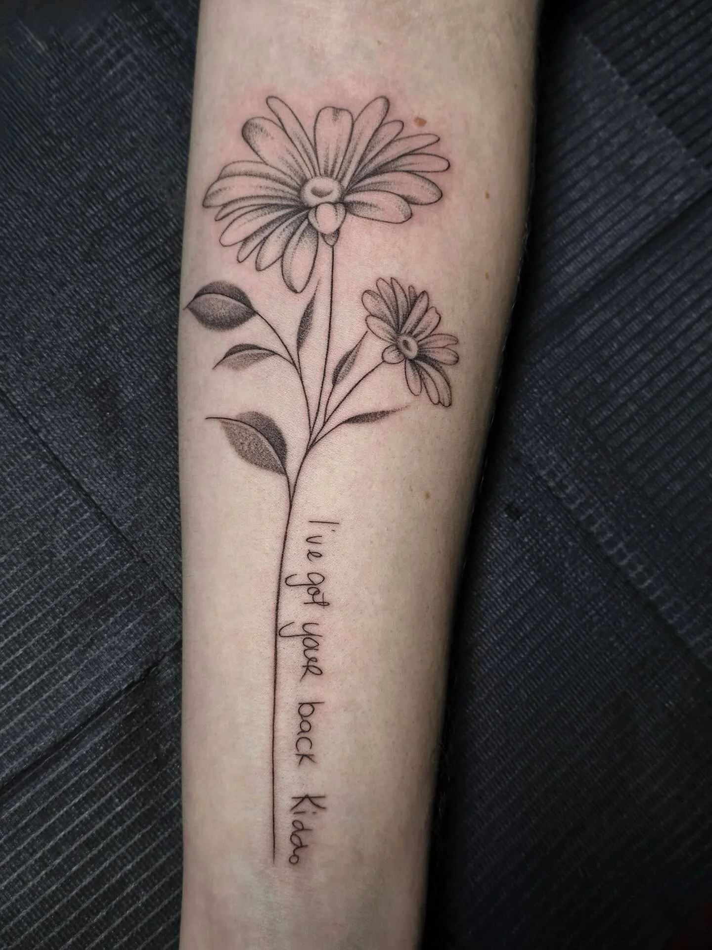 Fineline floral 🌸
.
.
Tattoo Artist: @ambrosia_tattoos 
.
.
NAVA STUDIOS 
1761 Vernon Rd
LaGrange, GA  30240
United States📍