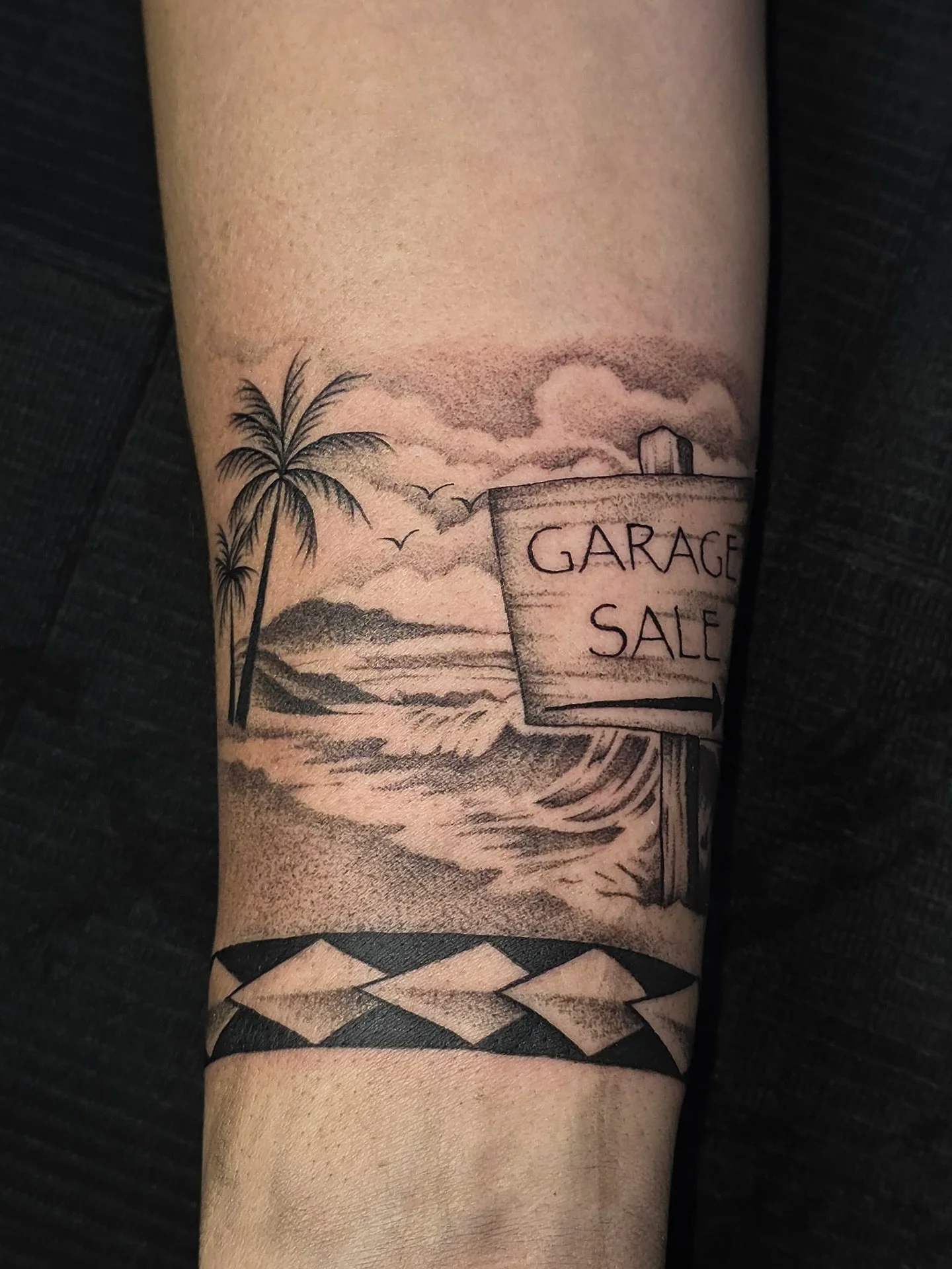 Garage sale this way➡️
.
.
Tattoo Artist: @ambrosia_tattoos 
.
.
Lagrange, GA