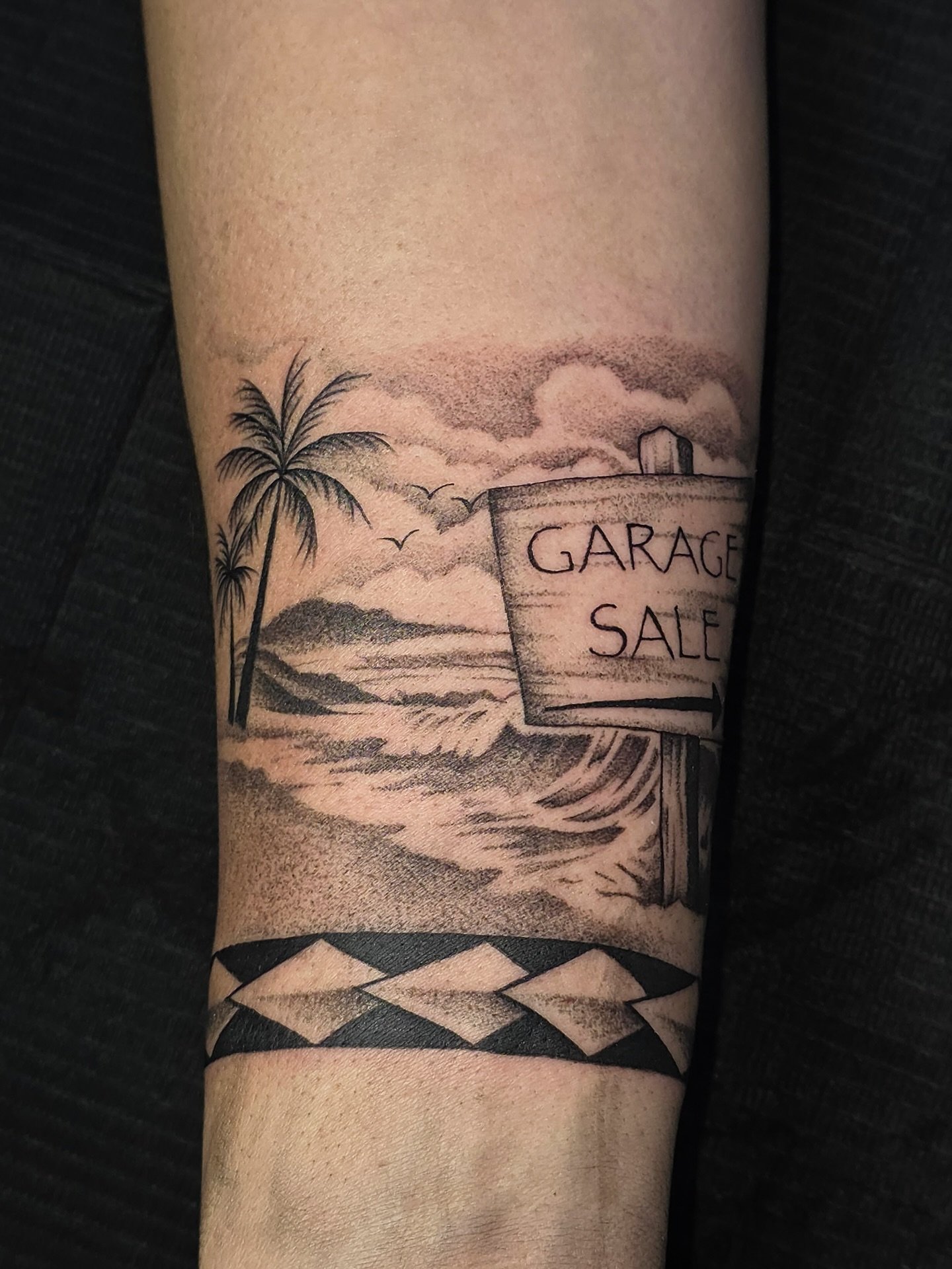 Garage sale this way➡️
.
.
Tattoo Artist: @ambrosia_tattoos 
.
.
Lagrange, GA