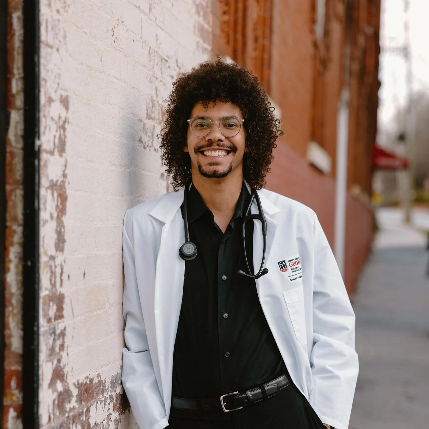 Meet your veterinarian! Dr. Alex Scales was born and raised in Atlanta where he grew a passion for animals. He began volunteering in animal hospitals at the age of 13 where his love for veterinary medicine only deepened. Eventually, he attended Berry