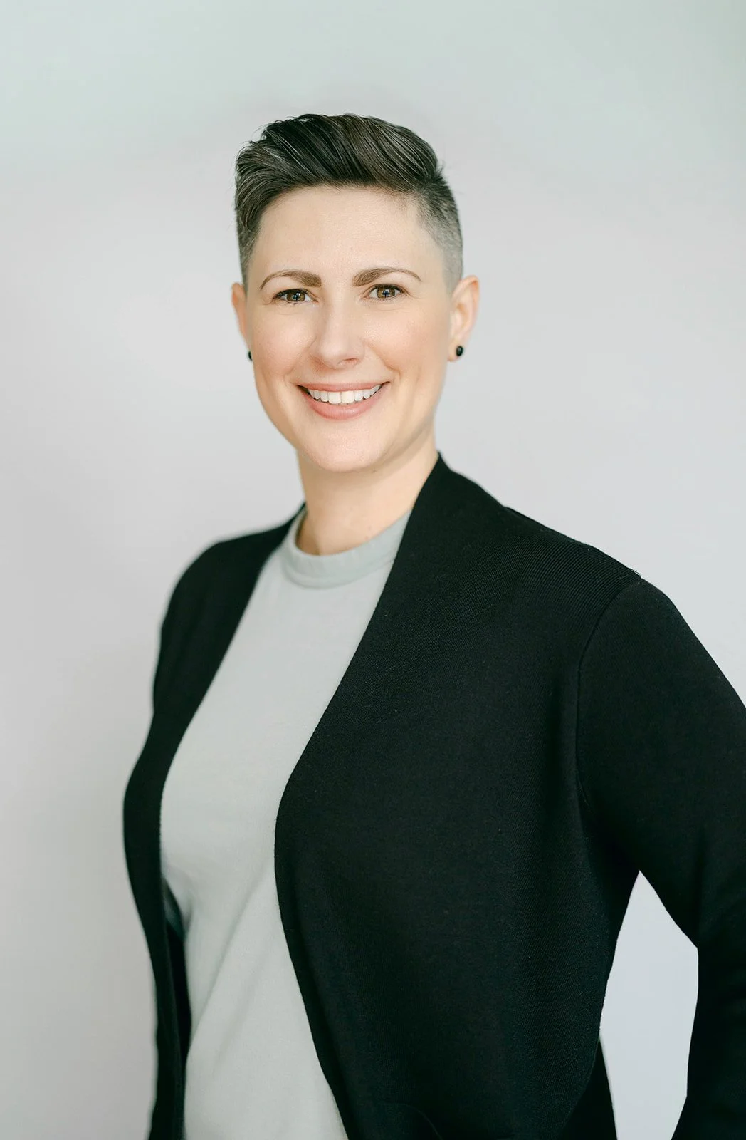 Myroslava Stadnyk, queer Ukrainian-speaking Registered Psychotherapist, offering EFT and DBT therapy - in-person Koreatown, Toronto, online across Ontario.