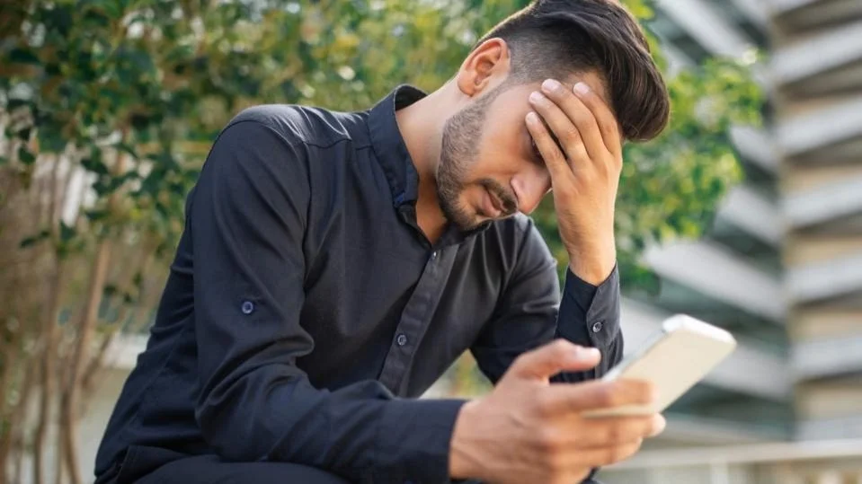 Doomscrolling and Social Media Overload