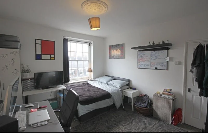 Bright Room in Baker street