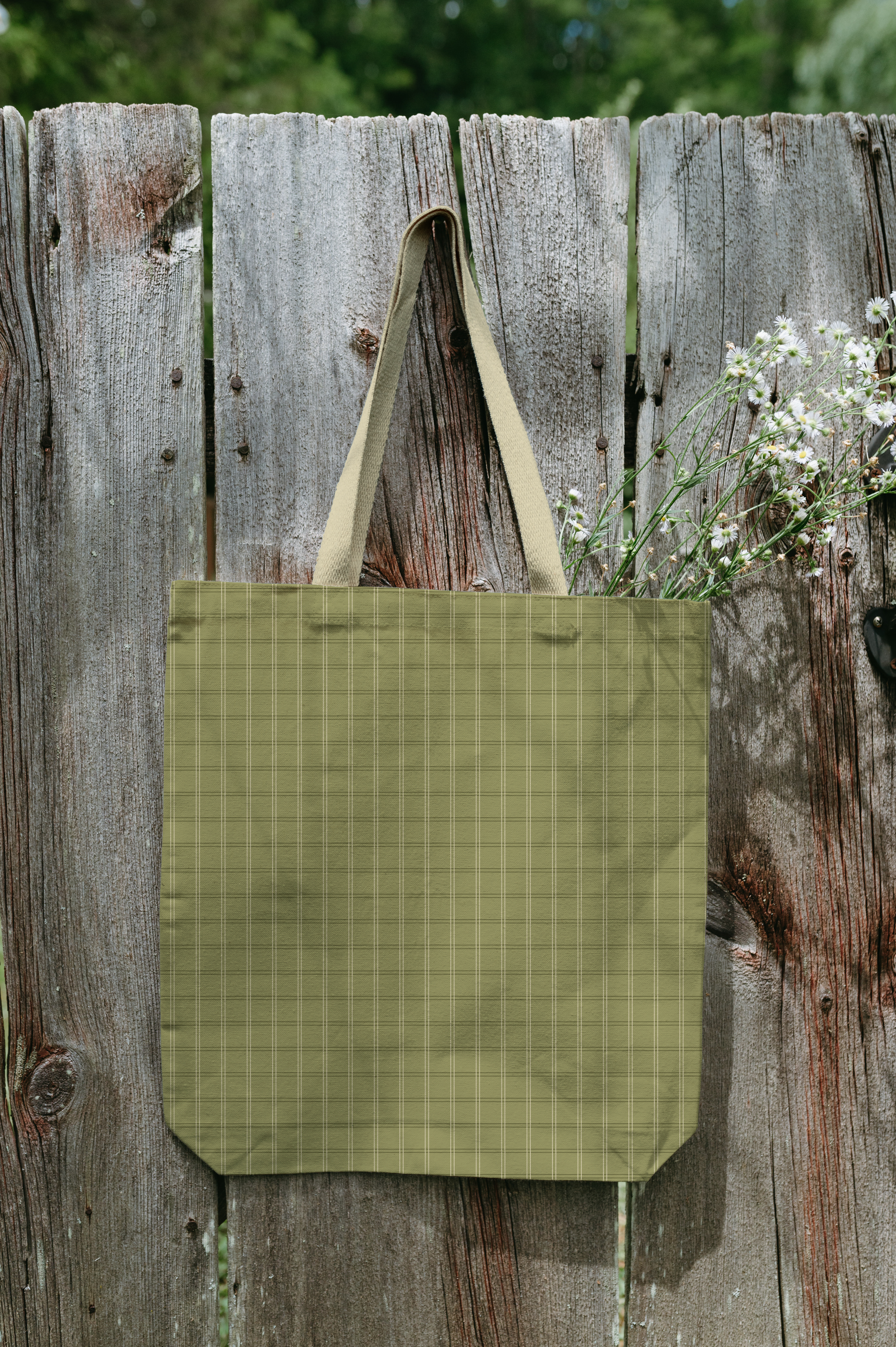Tote - Mockup.png