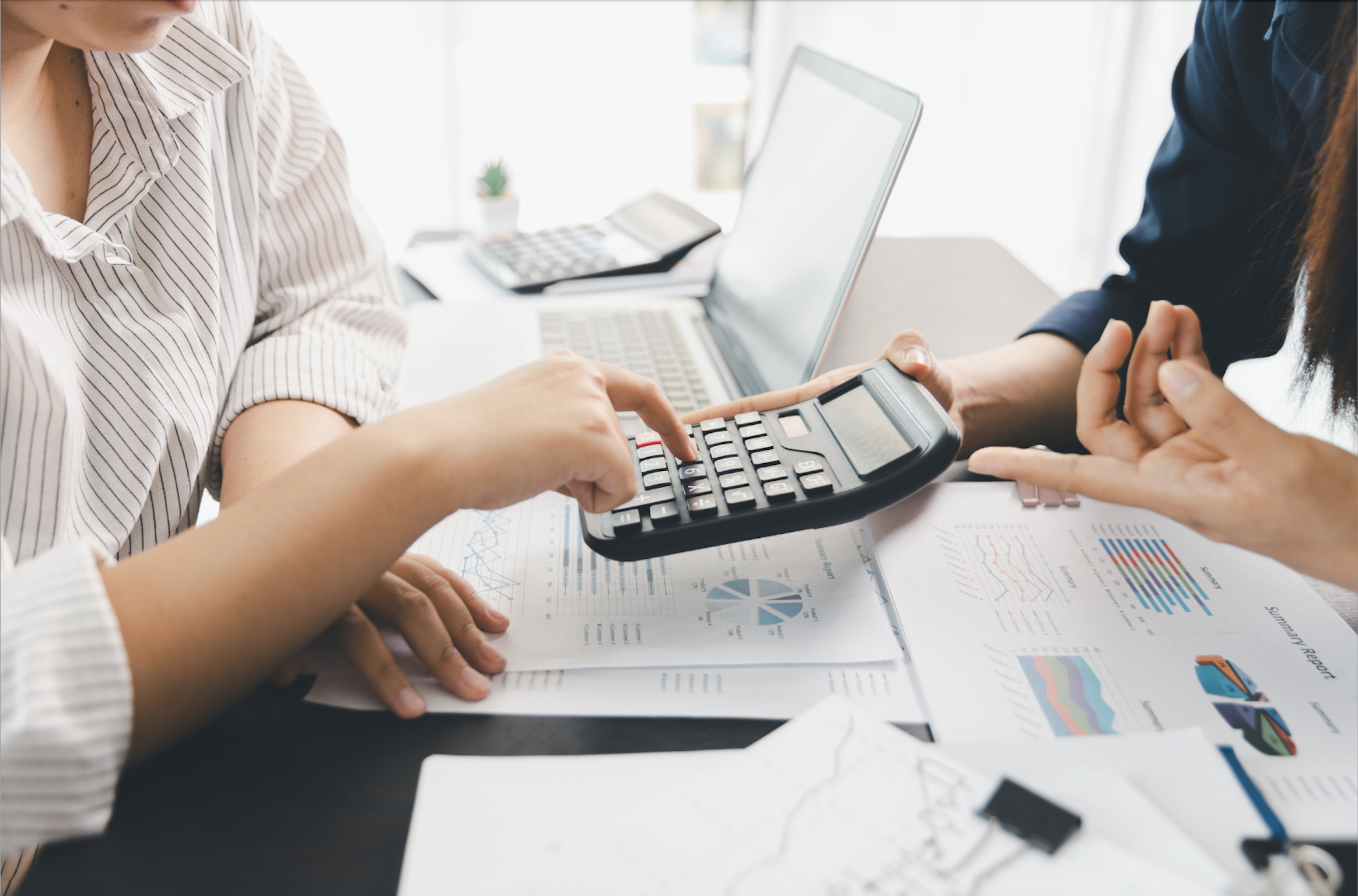 Do You Actually Need a CRM? Squarespace vs. HoneyBook for Small Service Businesses
