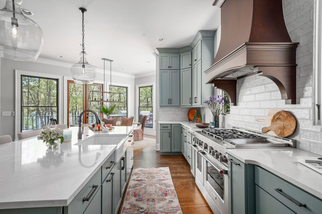 newbuildover4000sf_lakesideretirementretreat_7.jpg