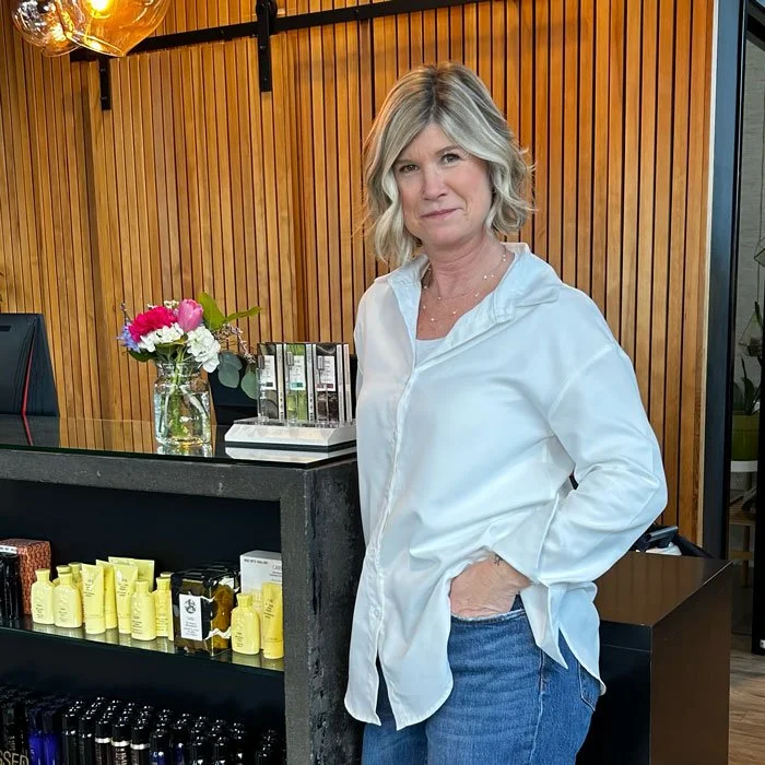 Dena Guest Services At Studio 192