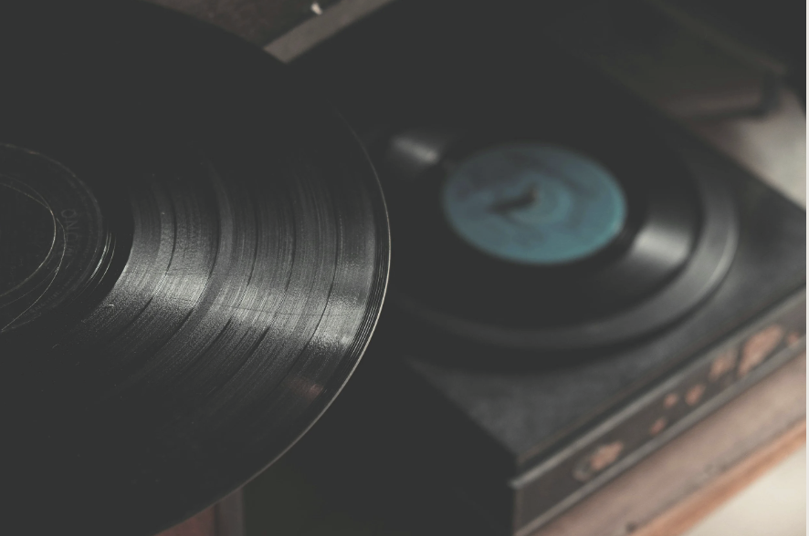 The Difference Between Making Music and Becoming an Artist