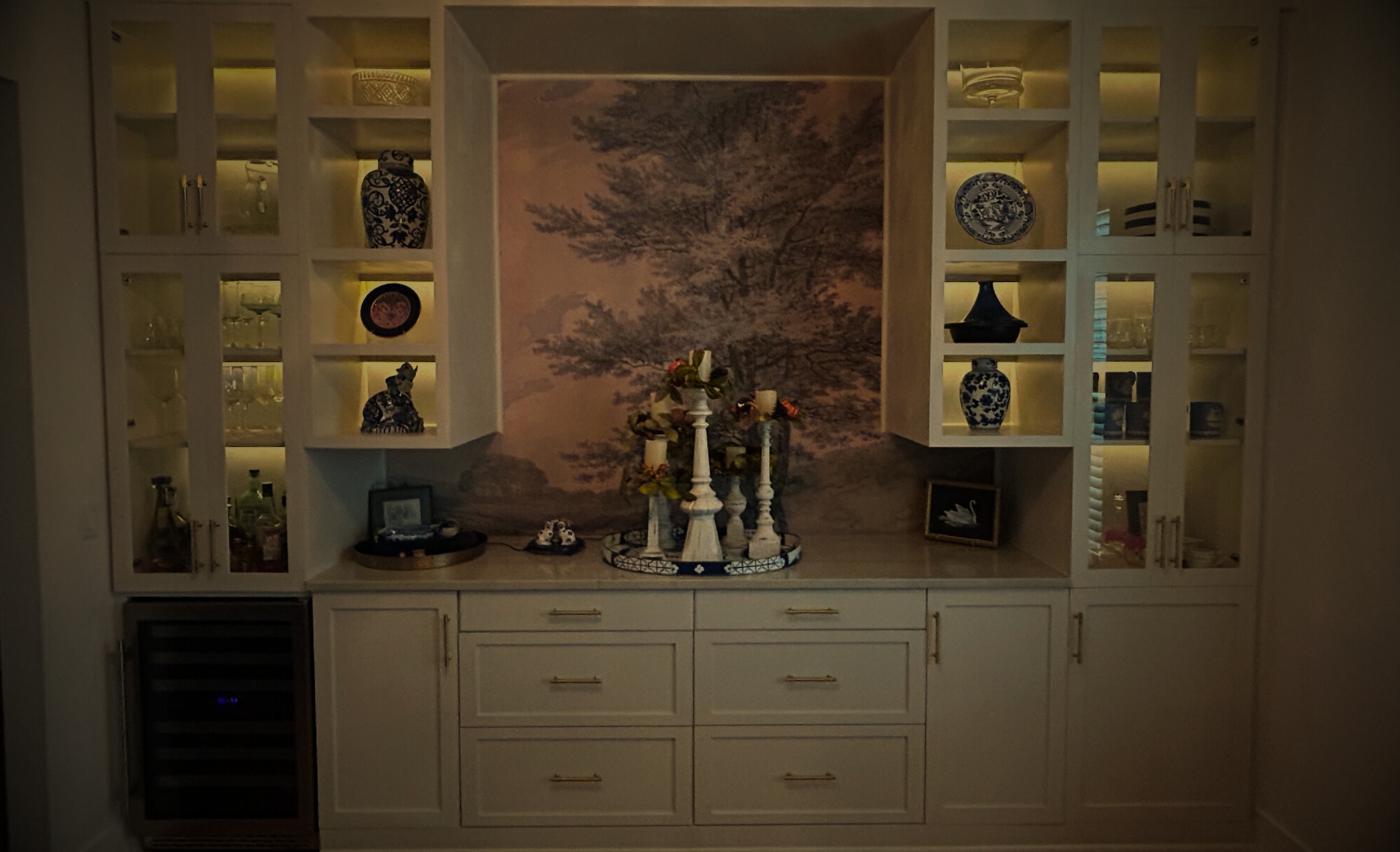 custom dining room built in cabinets and shelves