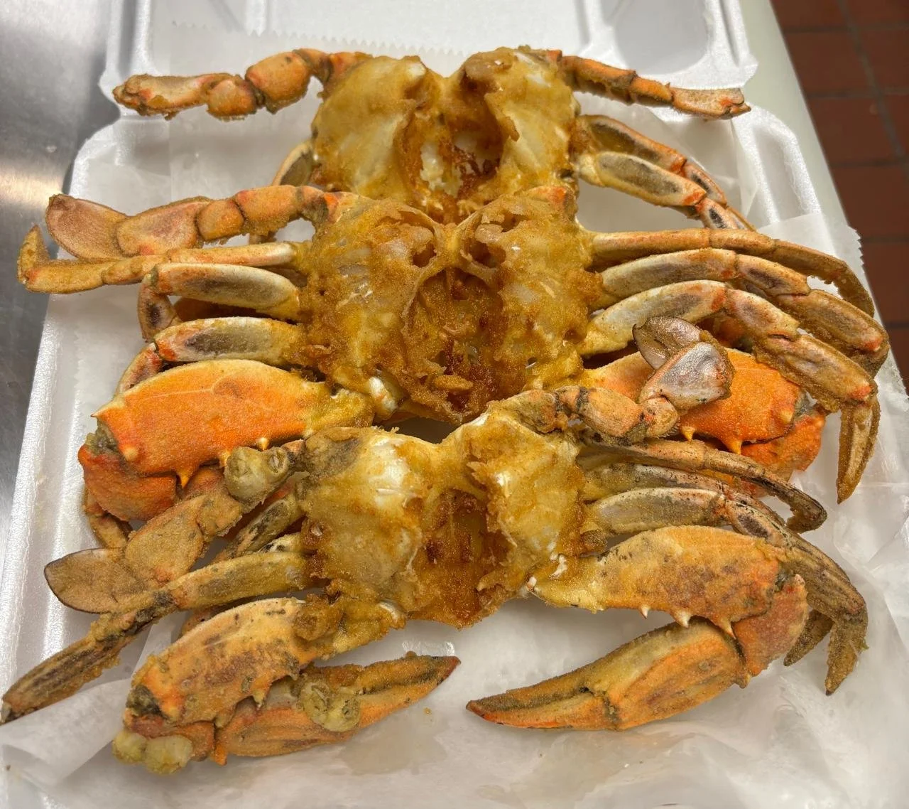 🚨 TAMPA CRAB DEAL! 🦀🔥

Buy 1 dozen mixed fried crabs for $52 and get 1 dozen FREE! 🙌🔥

Deal starts TODAY and runs through Sunday! Come by &amp; grab yours while they last!