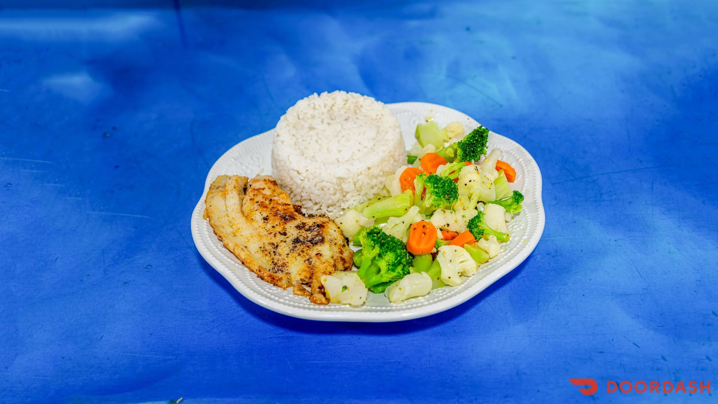 Grilled Fish Plate [16_9-1440x2560-watermarked] cc7.jpg