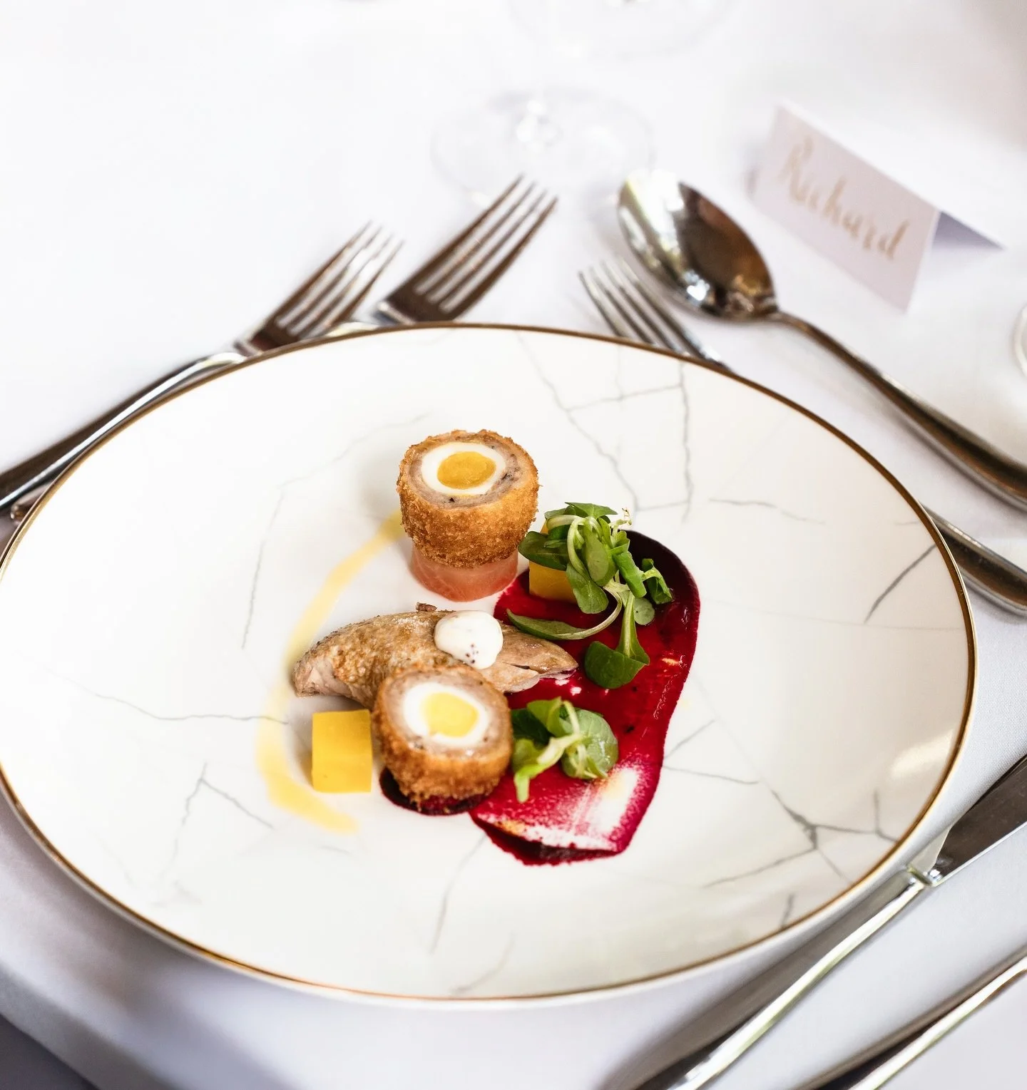 Wedding reception - foodie edition 🫶🏻😋

#weddinginspo #weddingday #weddingphotography #londonphotographer