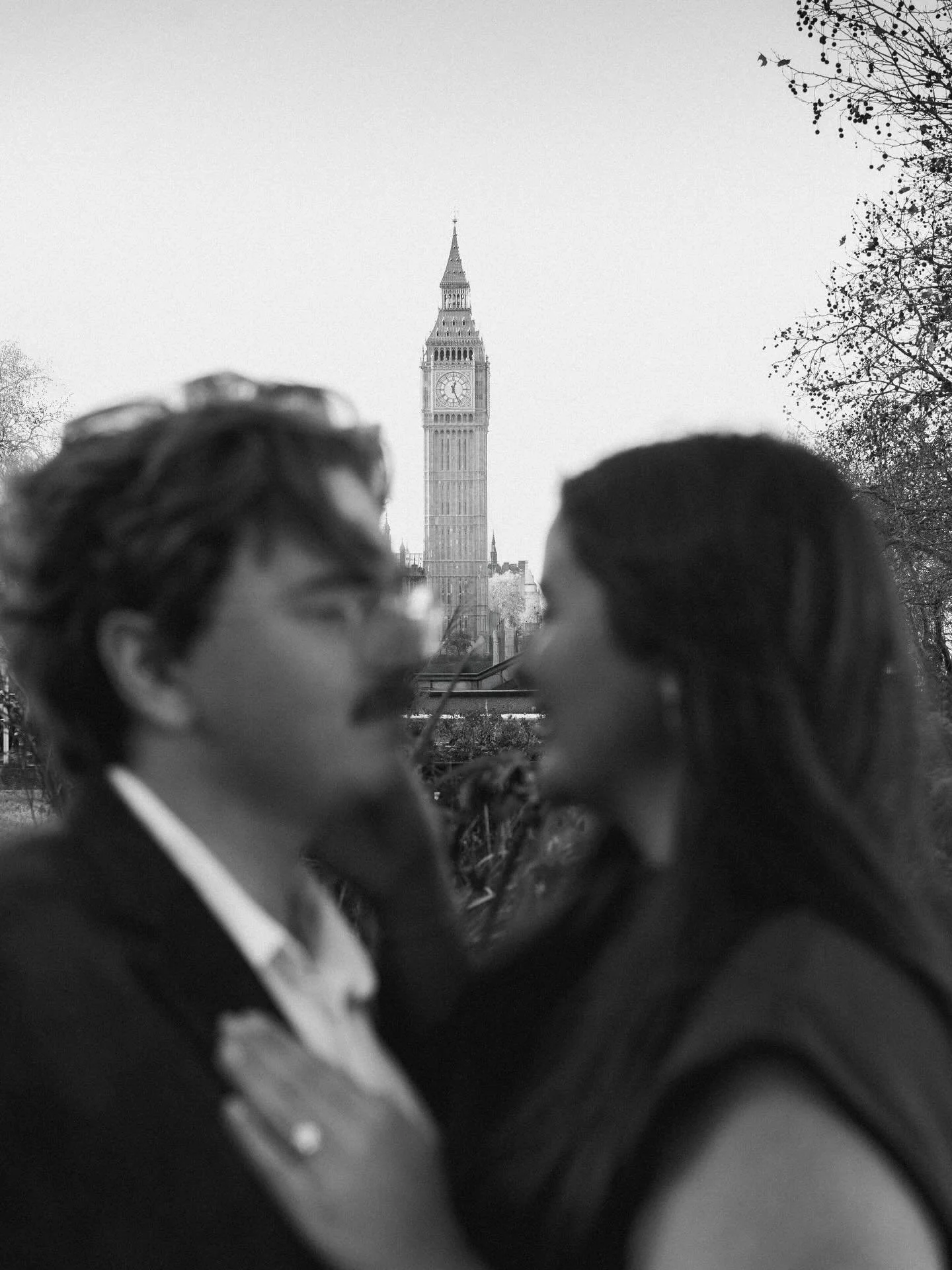 Falling in love in London 🤍💍

#londonengagement #londonengagementphotography #engagementphotography #engagementinspiration #londonengagementphotographer